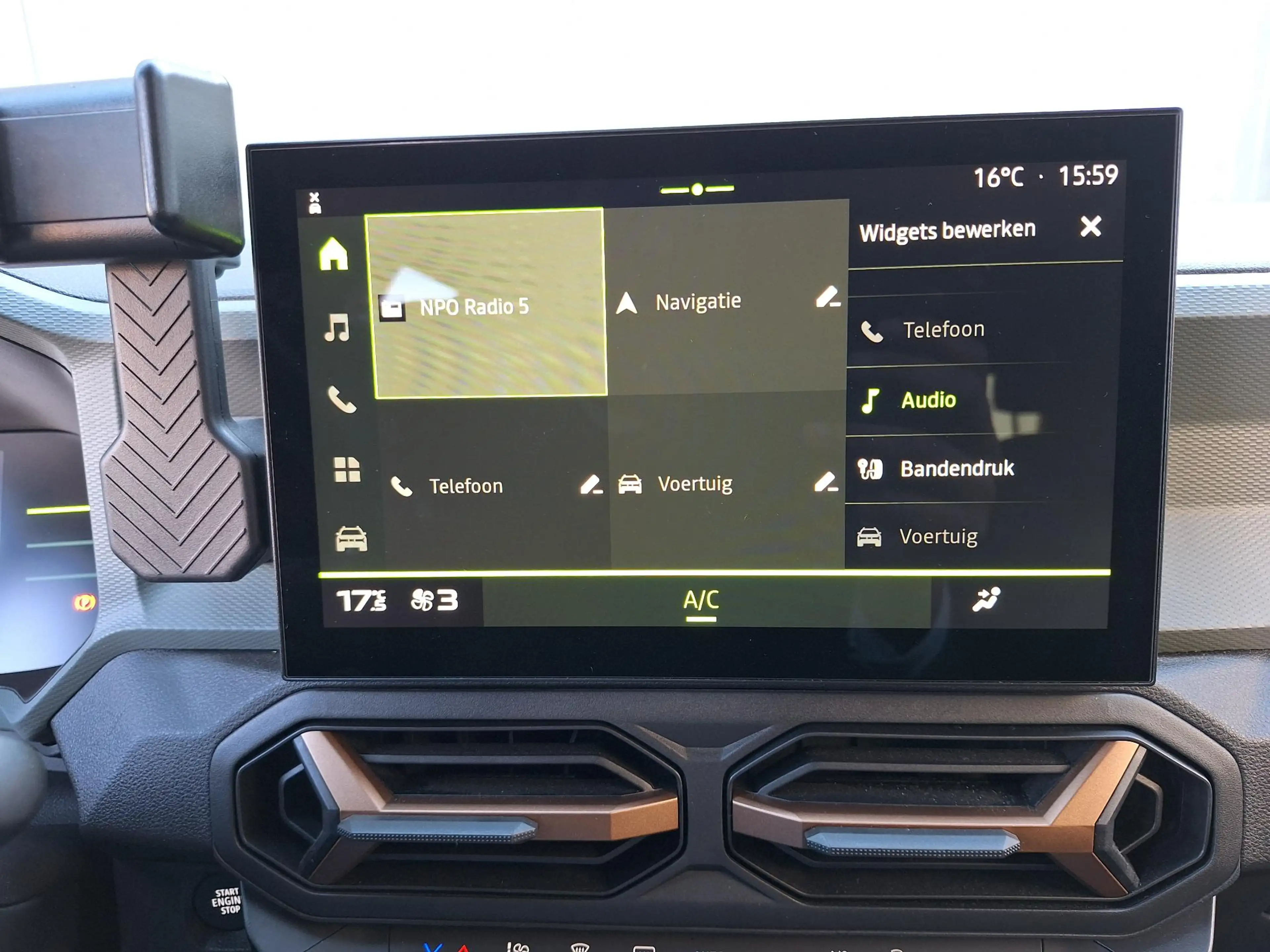 Dacia Duster 1.6 Hybrid 140 Extreme Automaat | Pack Parking | P — photo 30