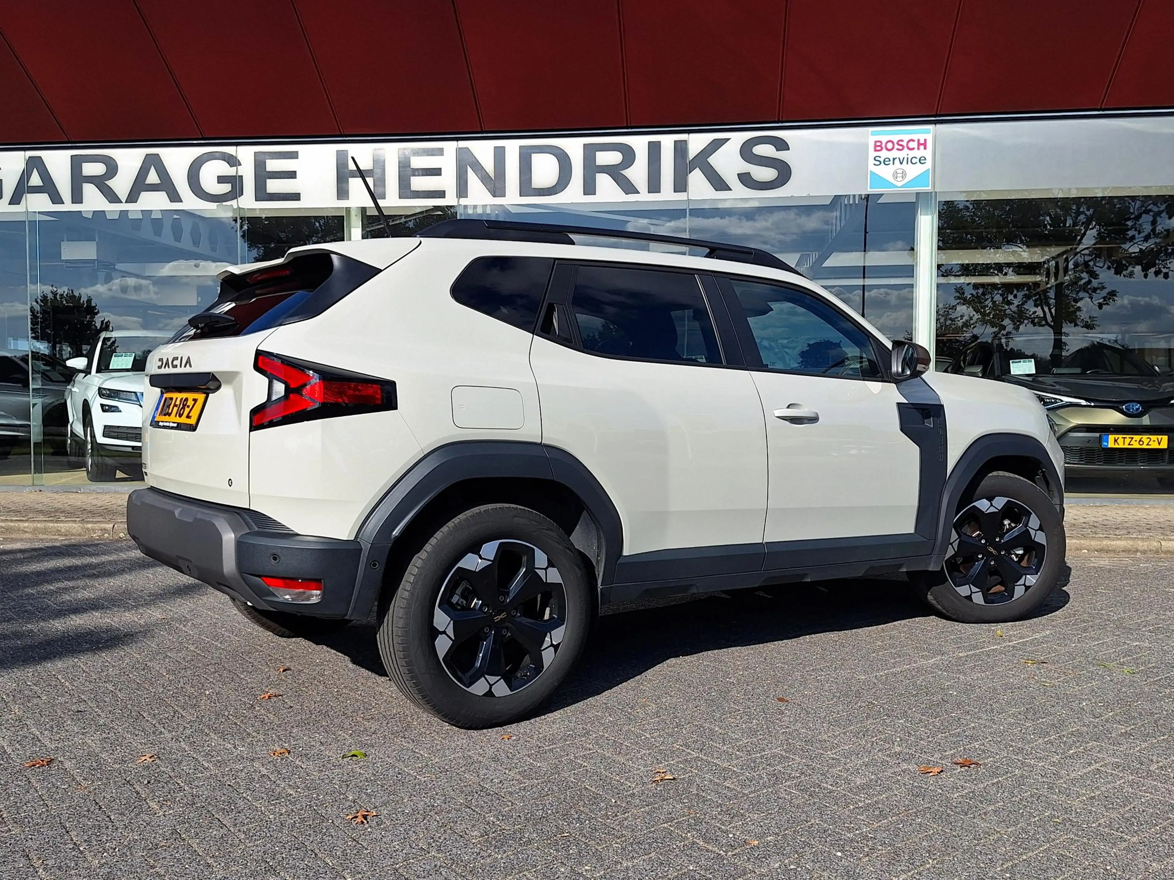 Dacia Duster 1.6 Hybrid 140 Extreme Automaat | Pack Parking | P — photo 10
