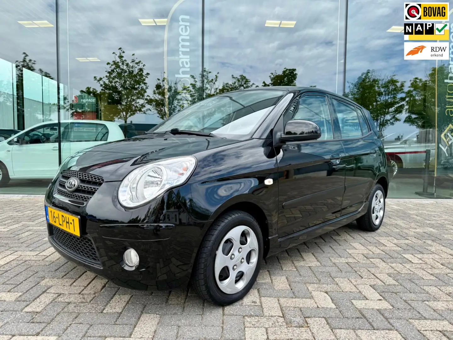 Kia Picanto 1.0i 5-deurs Seven, NAP, Airco, 1e eigenaar, 27.90 Zwart - 1
