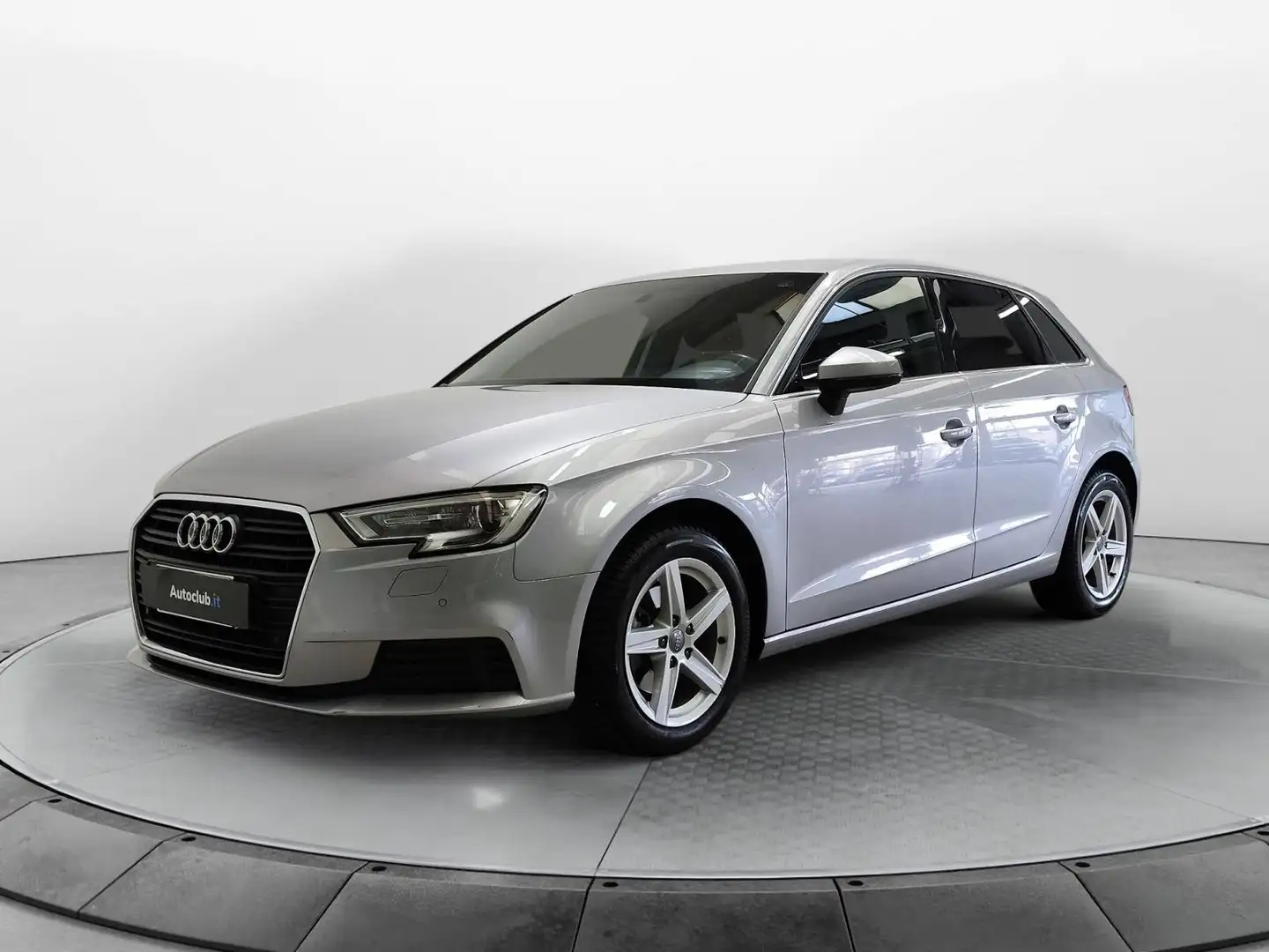 Audi A3 Sportback 30 1.5 g-tron Business 131cv Argento - 1
