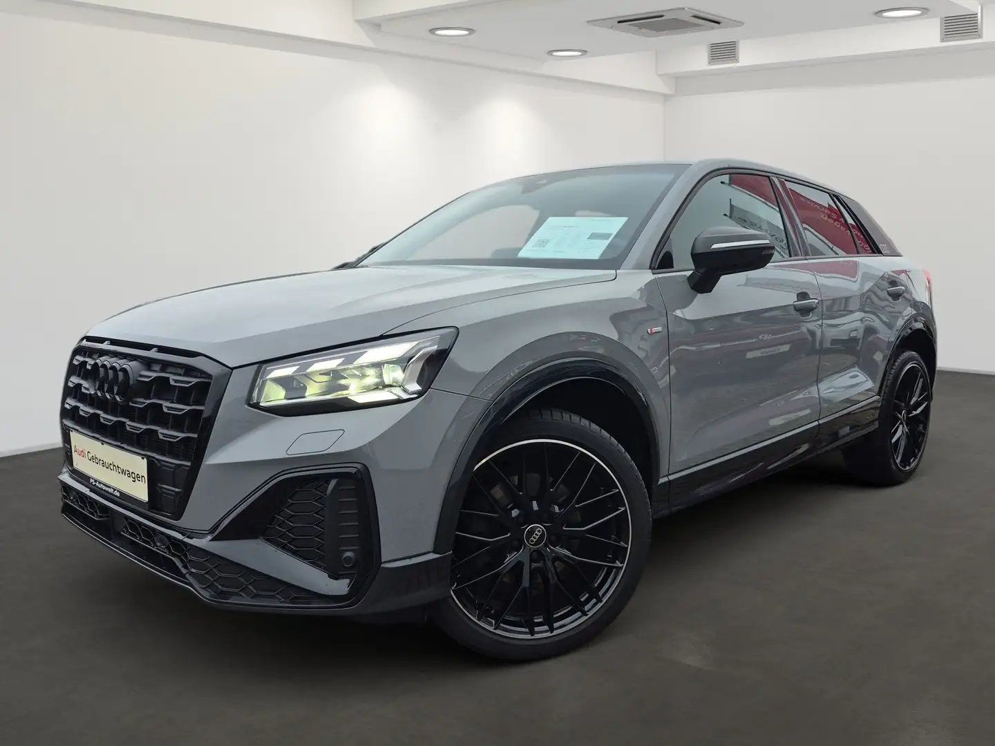 Audi Q2 S-LINE BLACK MATT 35TFSI DSG MATRIX+KEYLESS+NAVI+A Grau - 2
