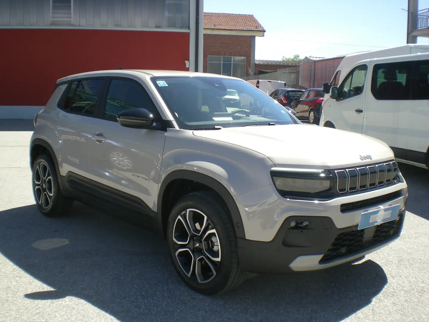 Jeep Avenger 1.2 100CV DCT MHEV SUMMIT Grigio - 2