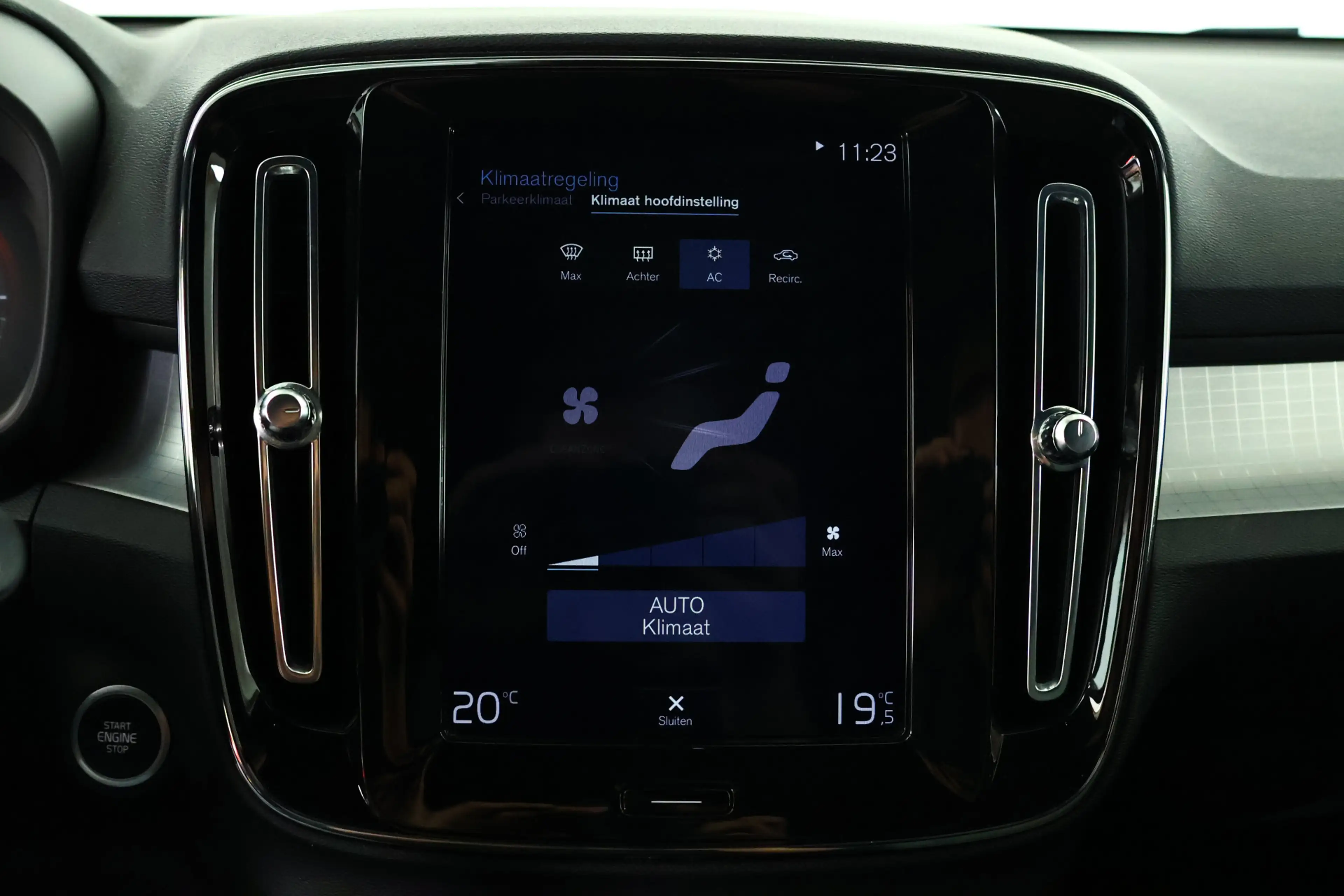 Volvo XC40 1.5 T5 Recharge R-Design / LED / Navi / CarPlay / — photo 21