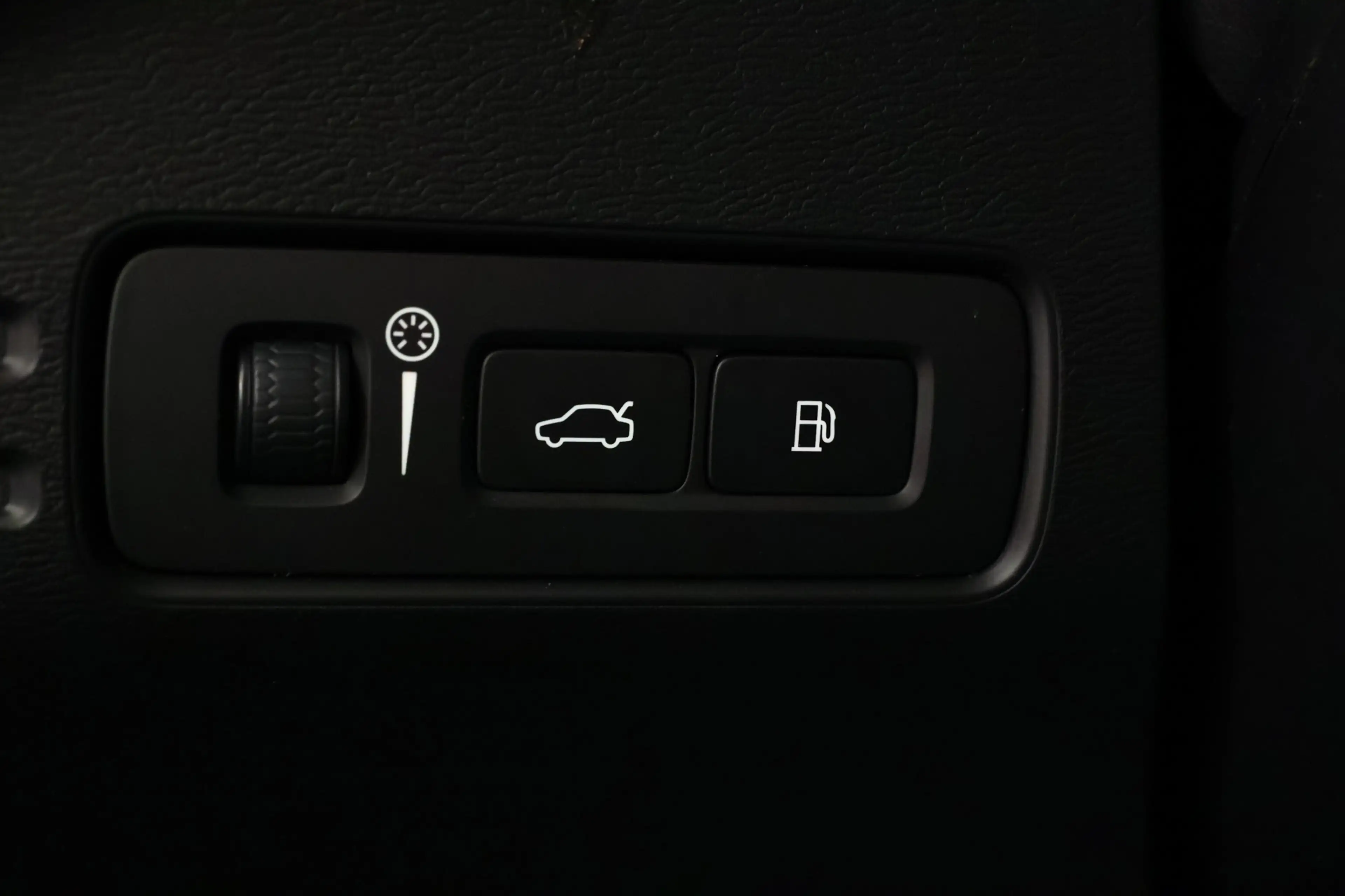 Volvo XC40 1.5 T5 Recharge R-Design / LED / Navi / CarPlay / — photo 28