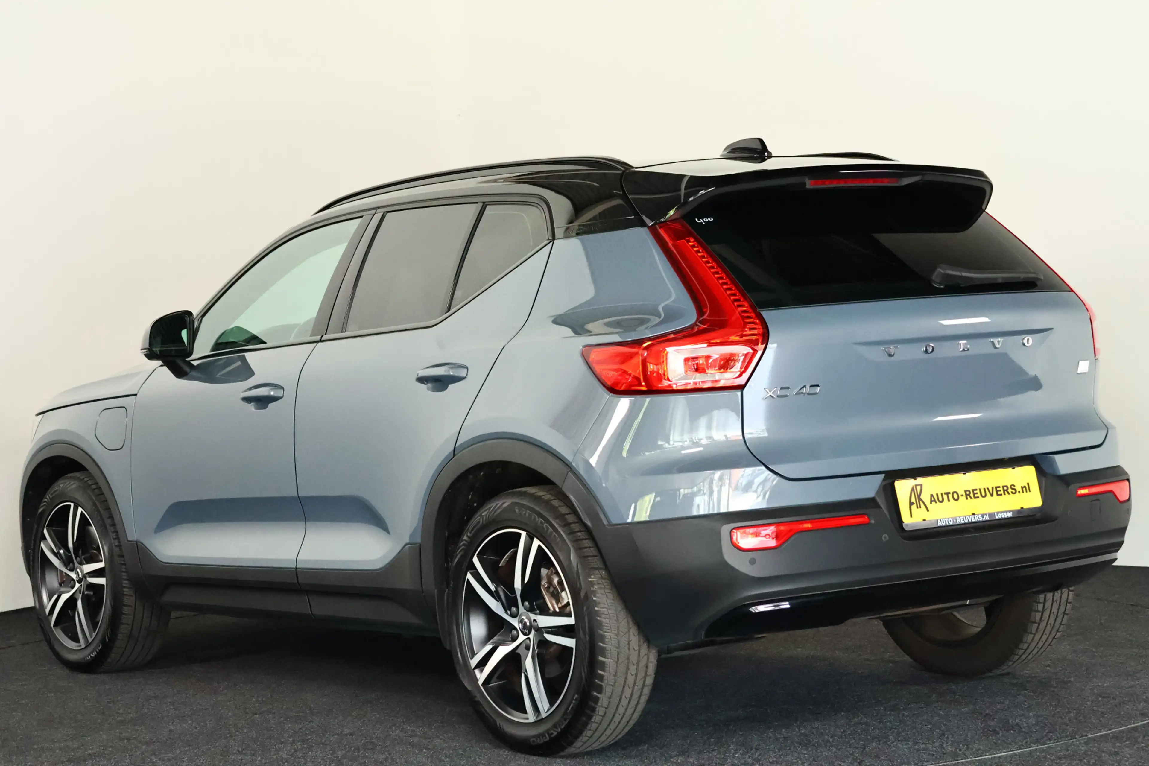 Volvo XC40 1.5 T5 Recharge R-Design / LED / Navi / CarPlay / — photo 6