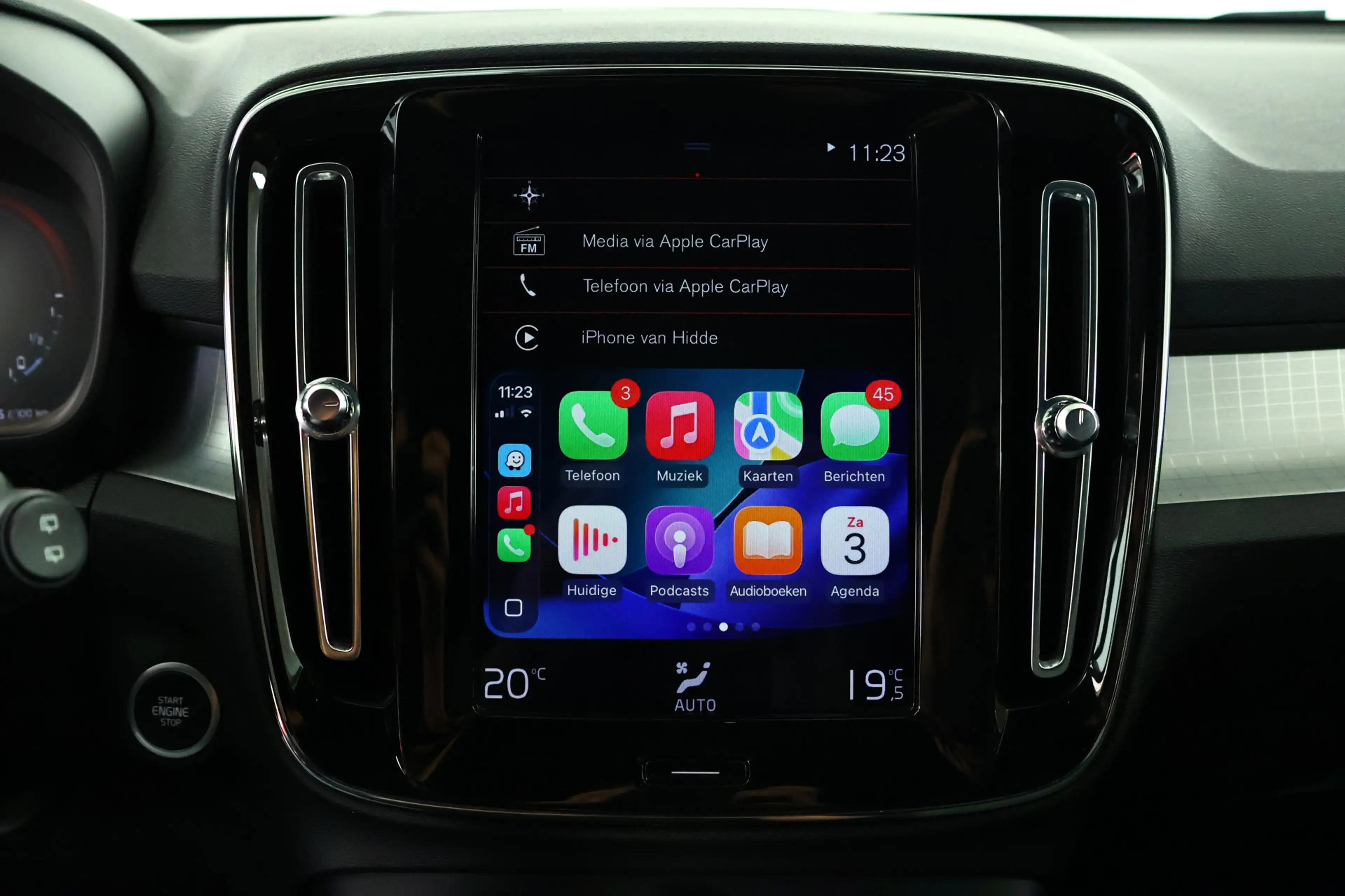 Volvo XC40 1.5 T5 Recharge R-Design / LED / Navi / CarPlay / — photo 19