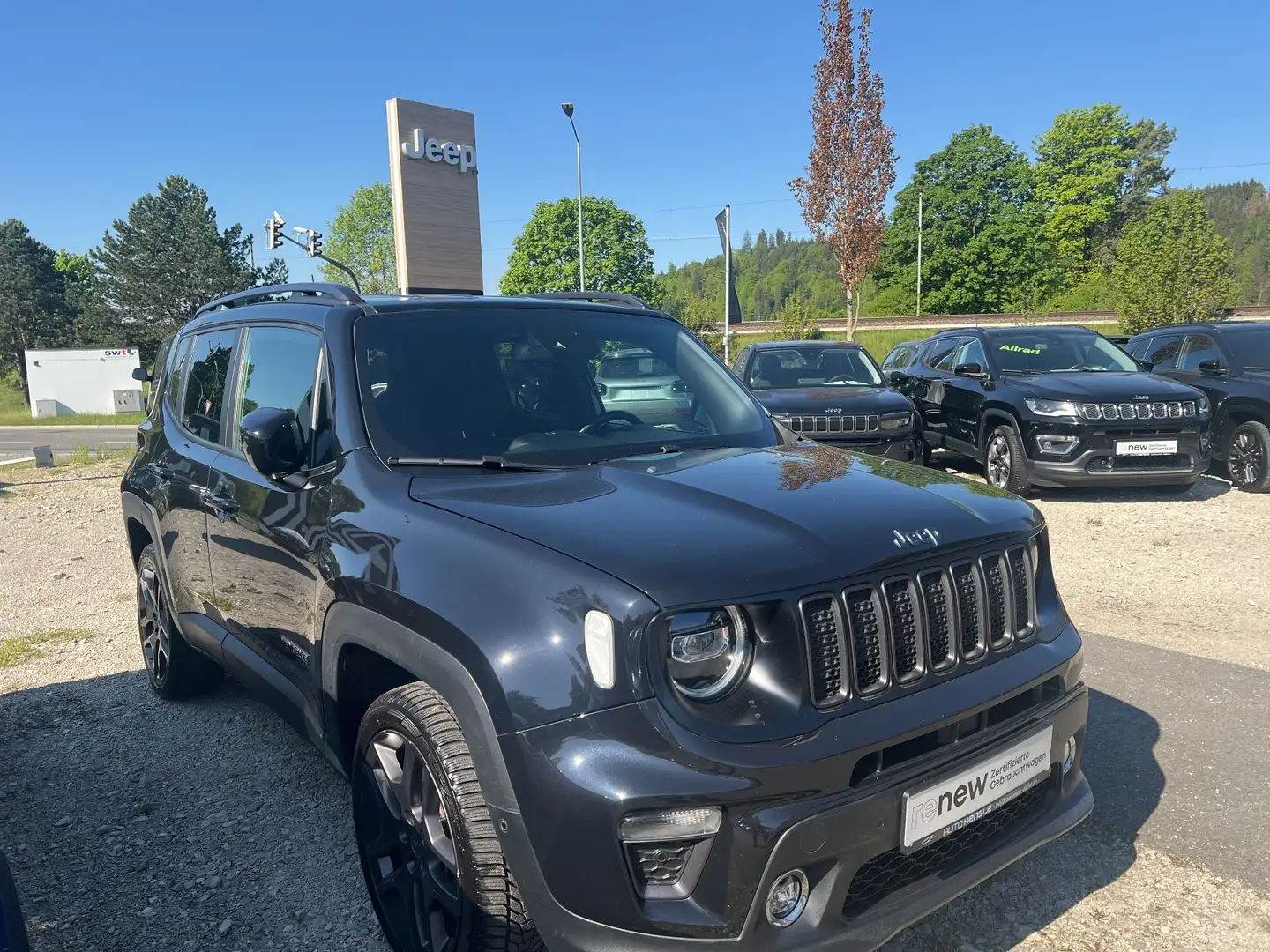 Jeep Renegade 1.3 Plug-In Hybrid 4xe S Schwarz - 1
