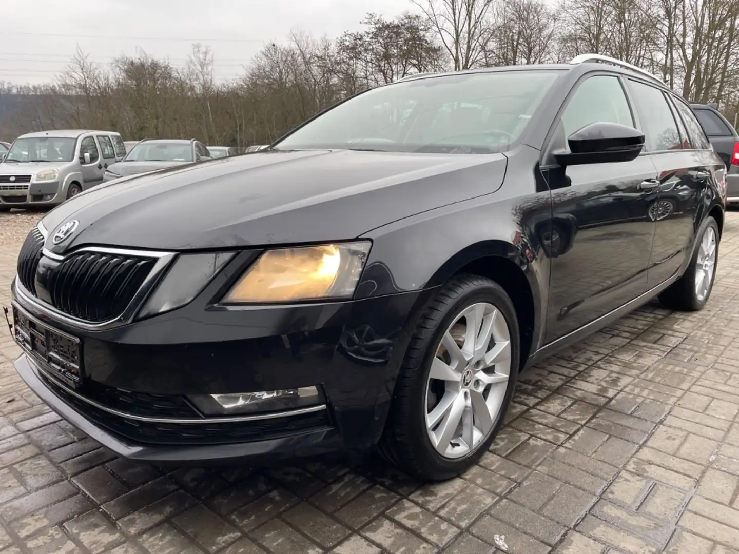 Skoda Octavia 1.8 TSI DSG Style Combi Navi Pano Leder Noir - 1