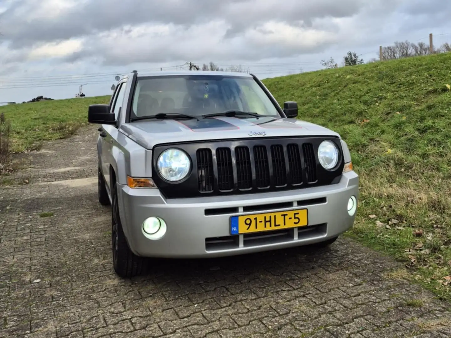 Jeep Patriot Patriot 2.4 Sport Adventure Zilver - 1