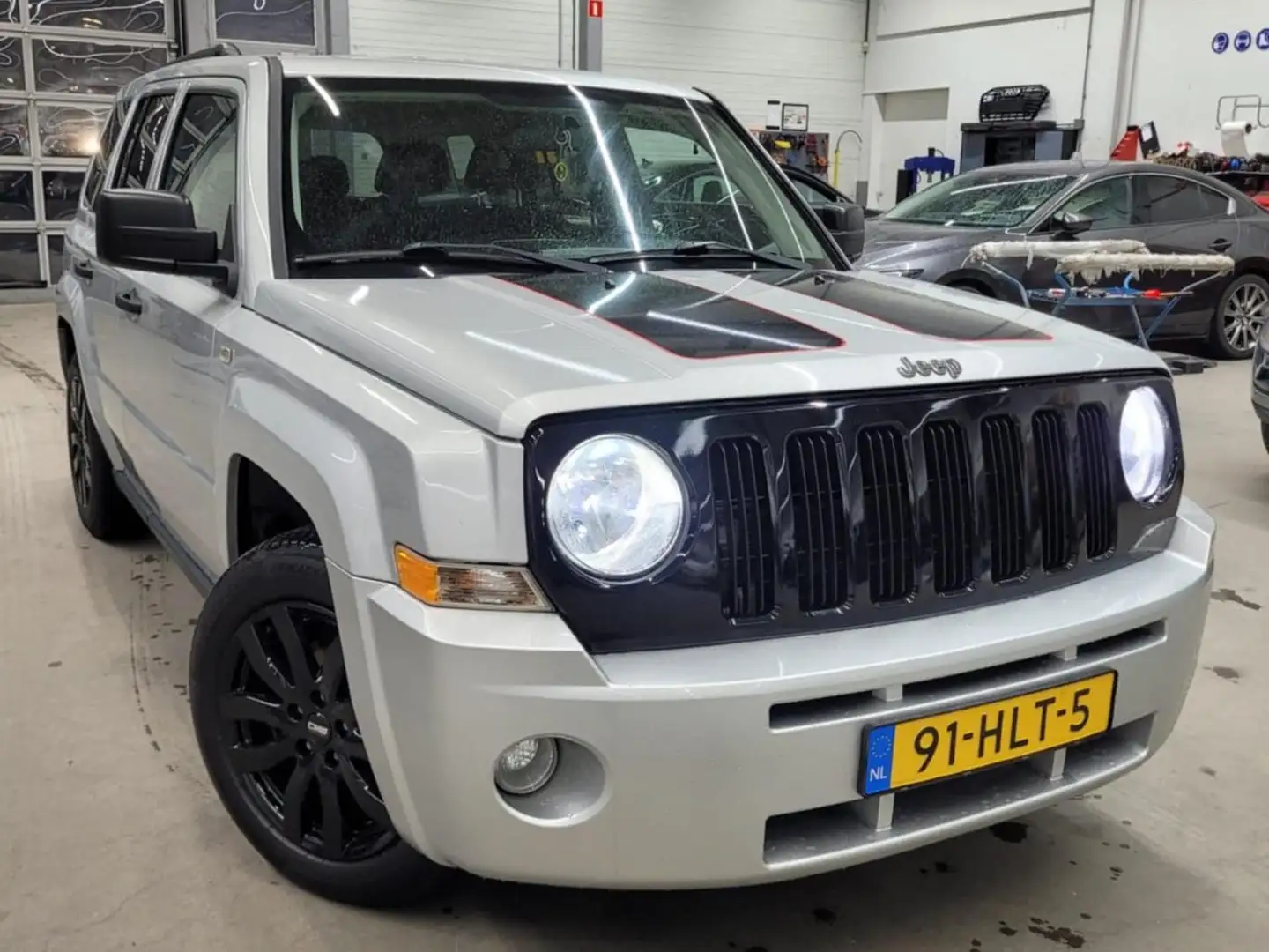 Jeep Patriot Patriot 2.4 Sport Adventure Zilver - 2
