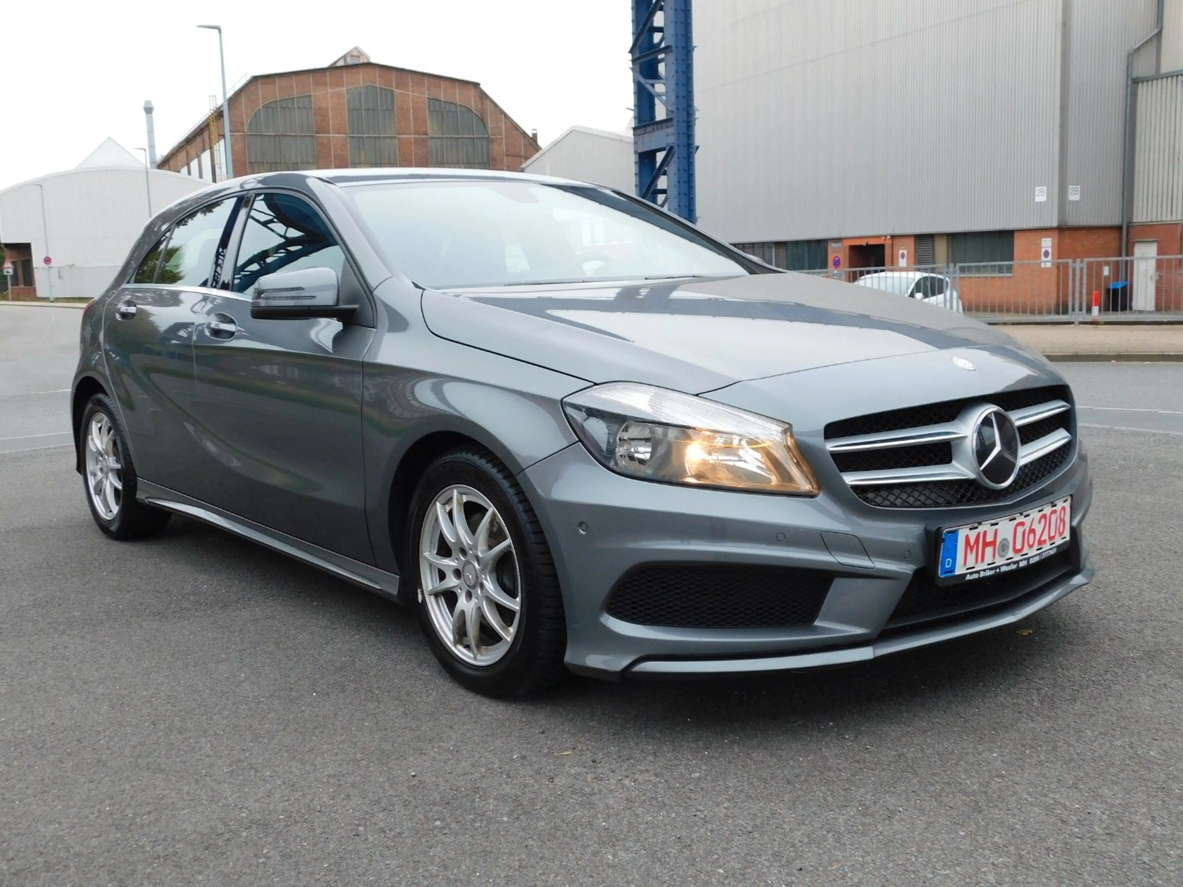 Mercedes-Benz A 200 AMG Line — photo 5