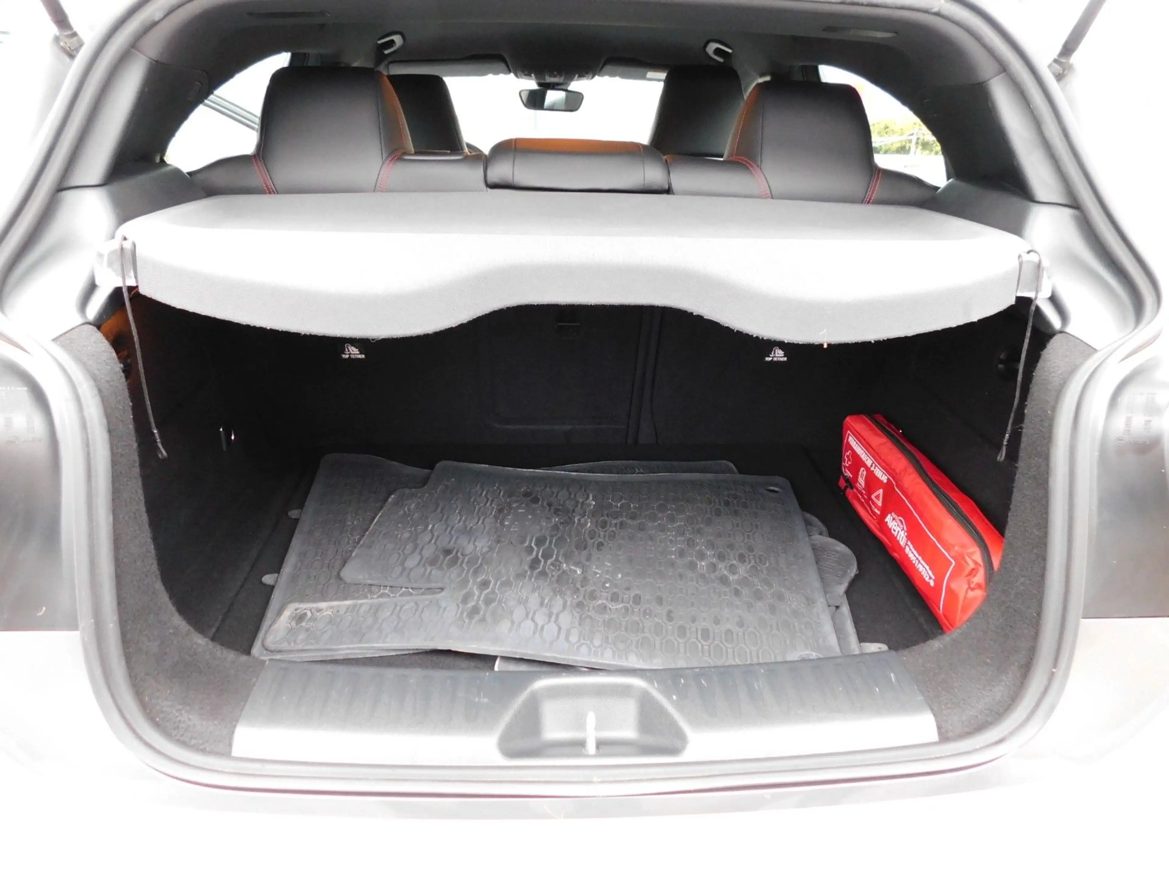 Mercedes-Benz A 200 AMG Line — photo 8