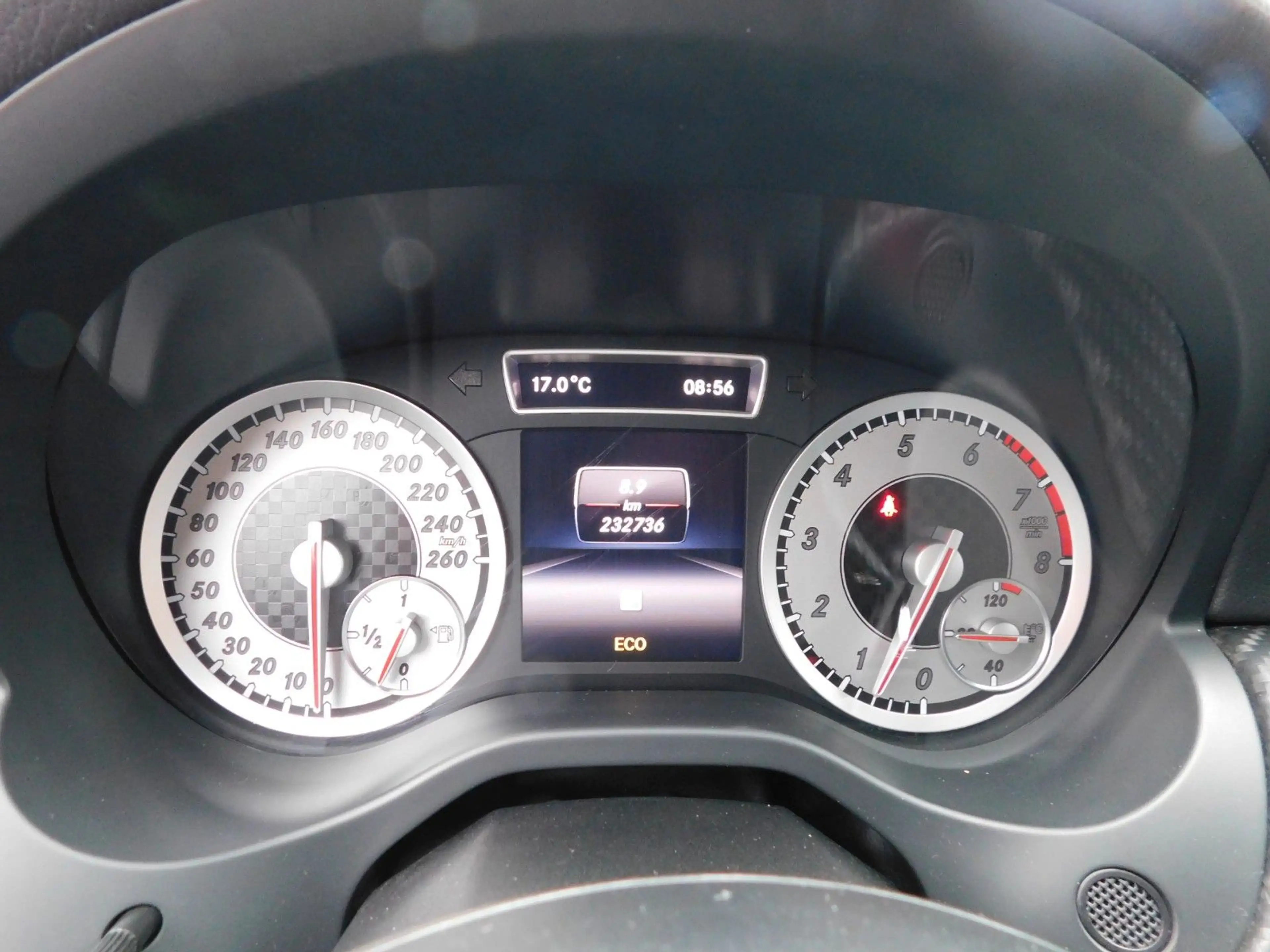 Mercedes-Benz A 200 AMG Line — photo 14