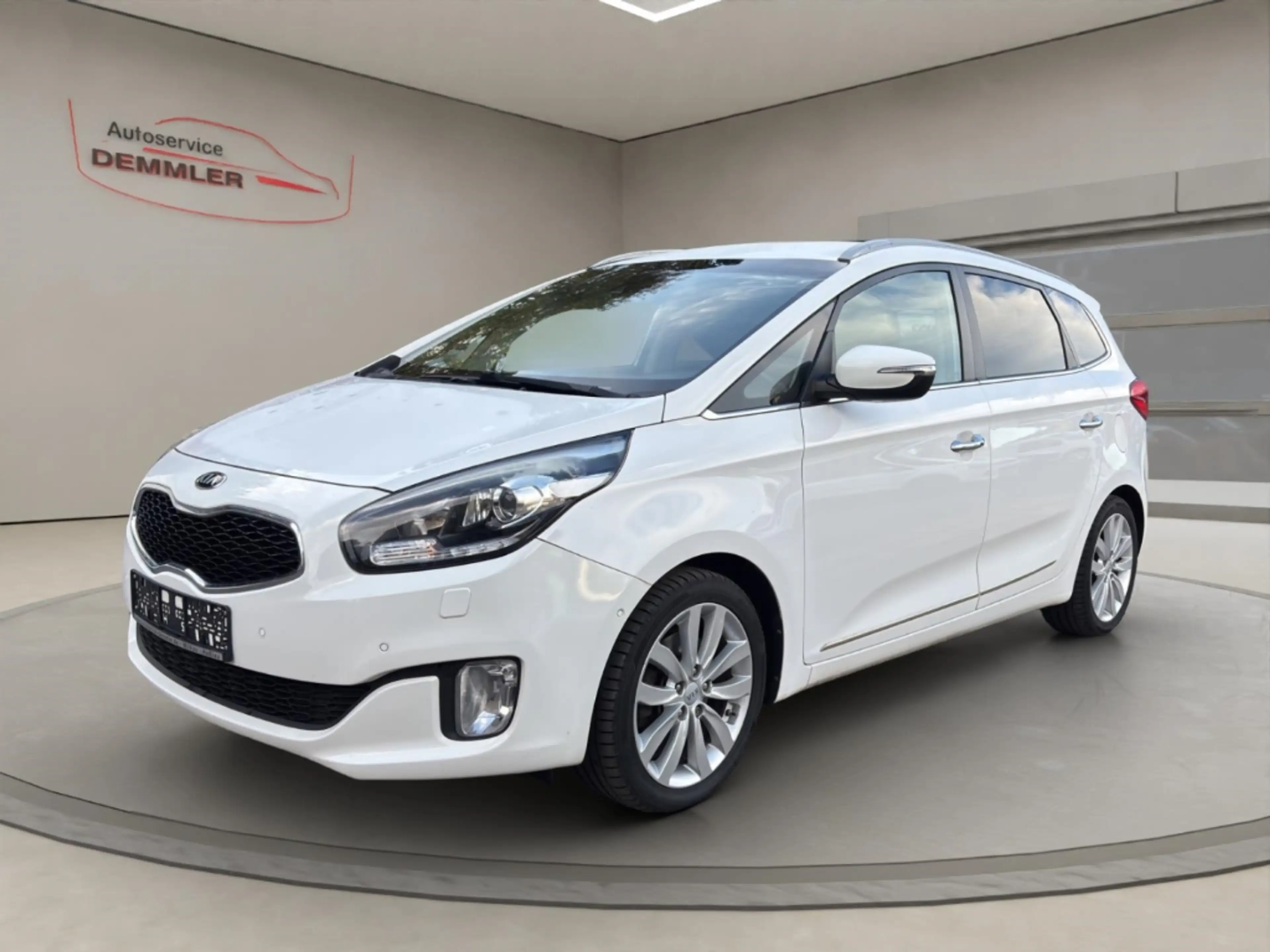 Kia Carens 7-Sitzer ,Xenon,R.Kamera,AHK,Tempomat,Sitzheizung,