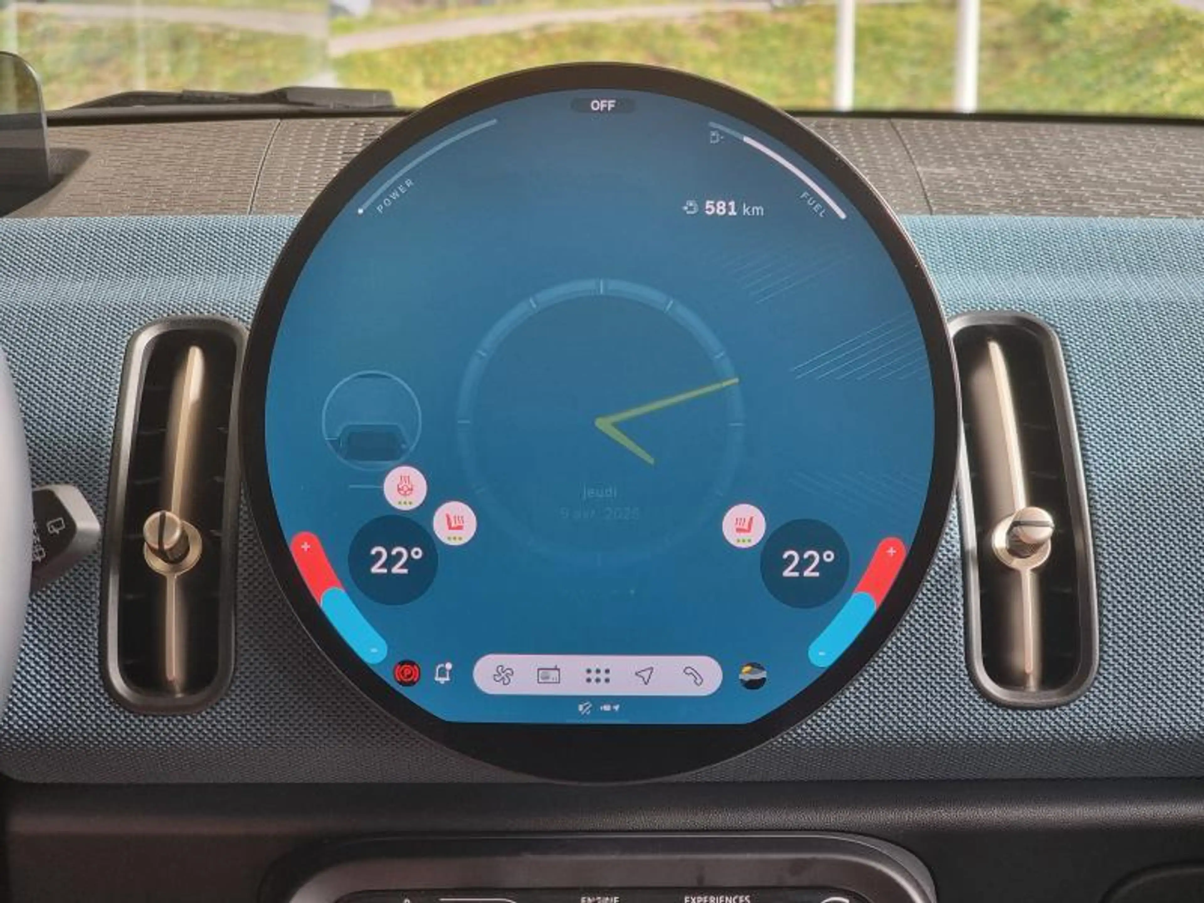 MINI Countryman C Trim Favoured Pack XL — photo 11