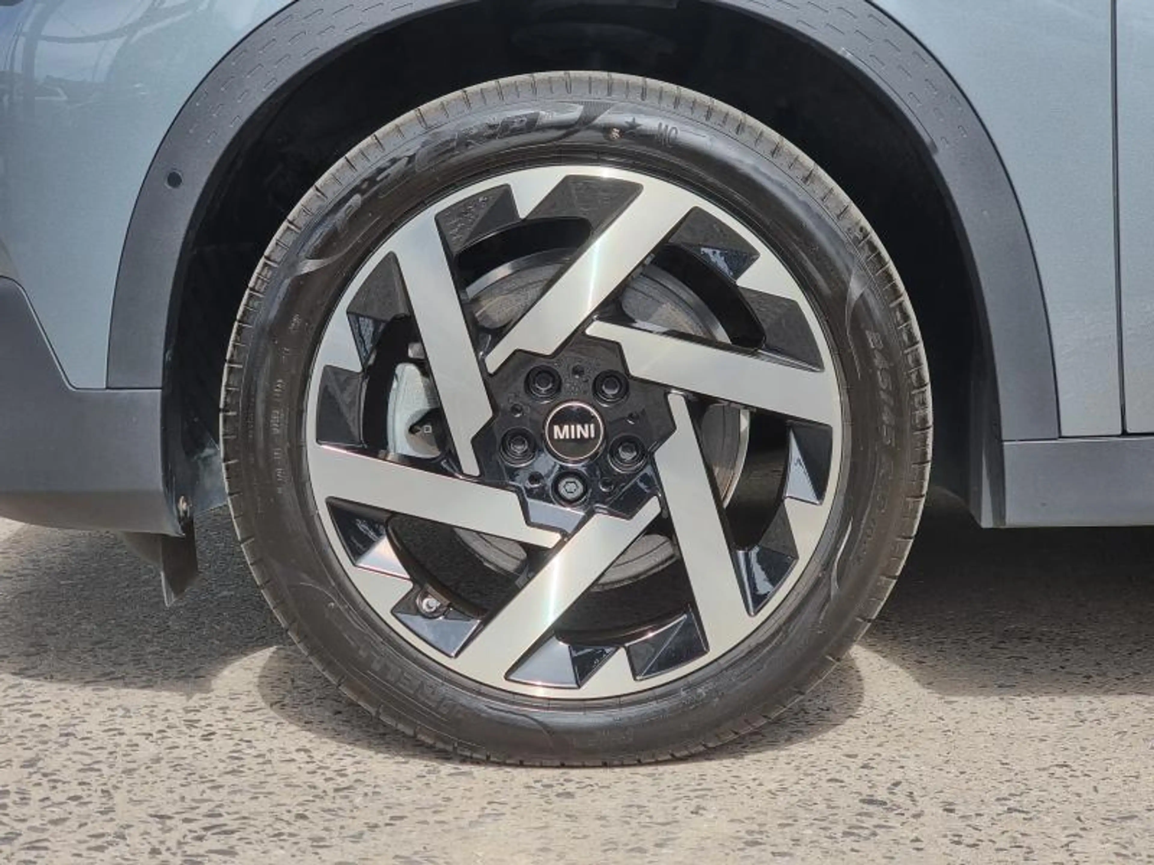 MINI Countryman C Trim Favoured Pack XL — photo 8