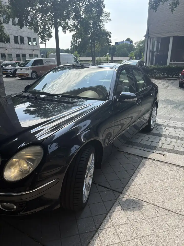 Mercedes-Benz E 280