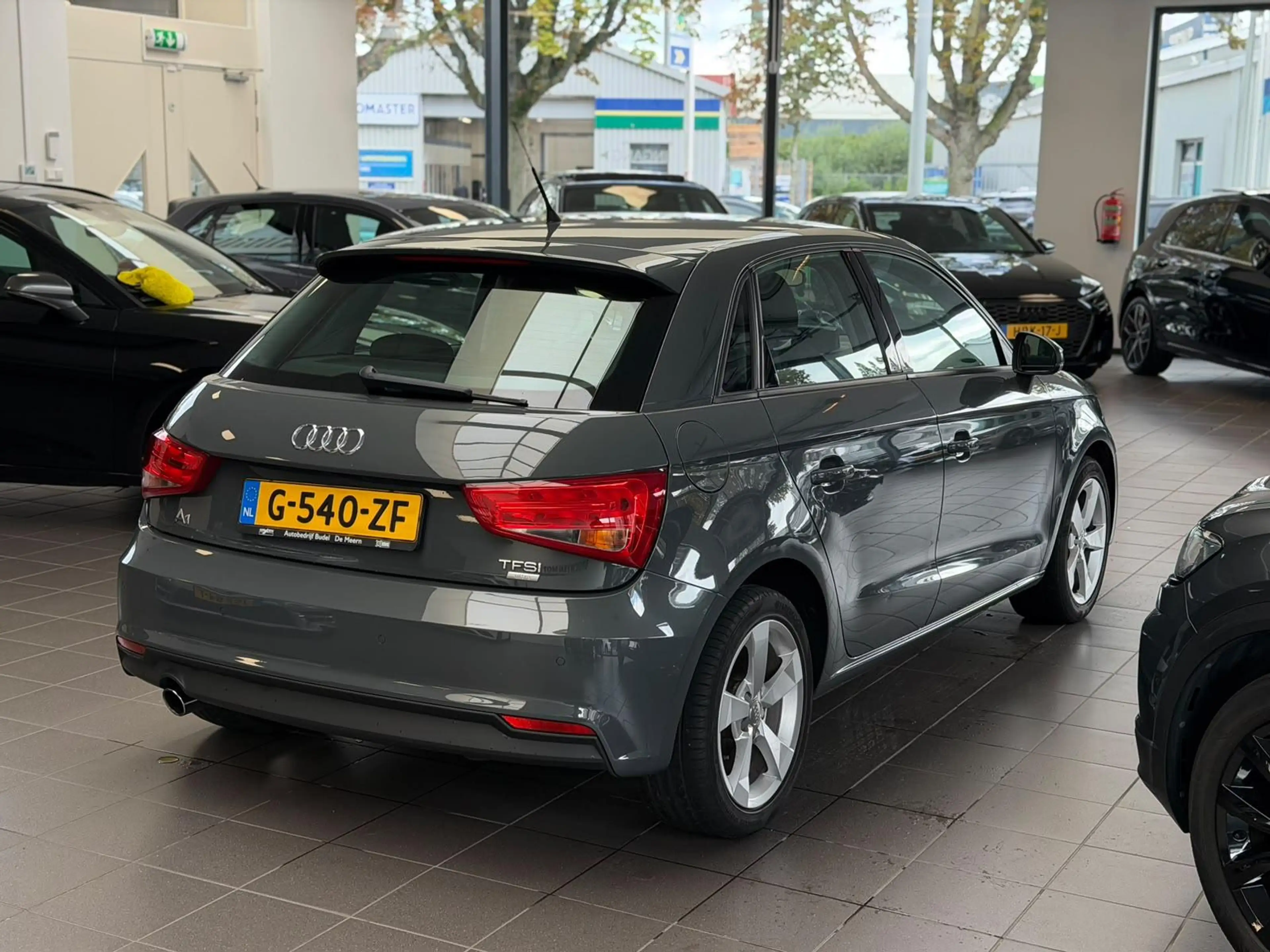 Audi A1 Sportback 1.0 TFSI Pro S-Line / Automaat / — photo 4