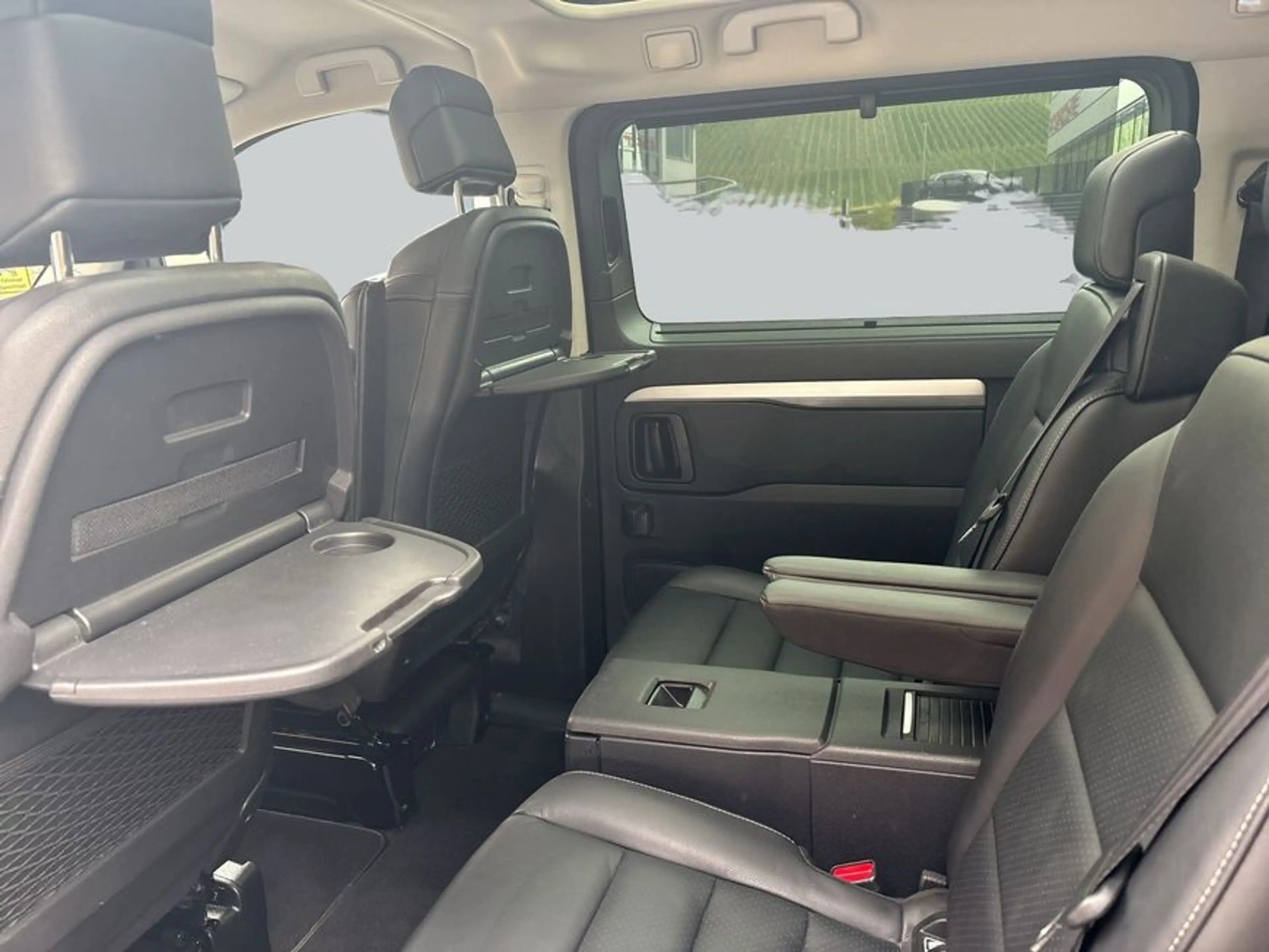 Toyota Proace 2,0-l-D-4D L1 (7-Si.) Autm. Verso Executive — photo 14