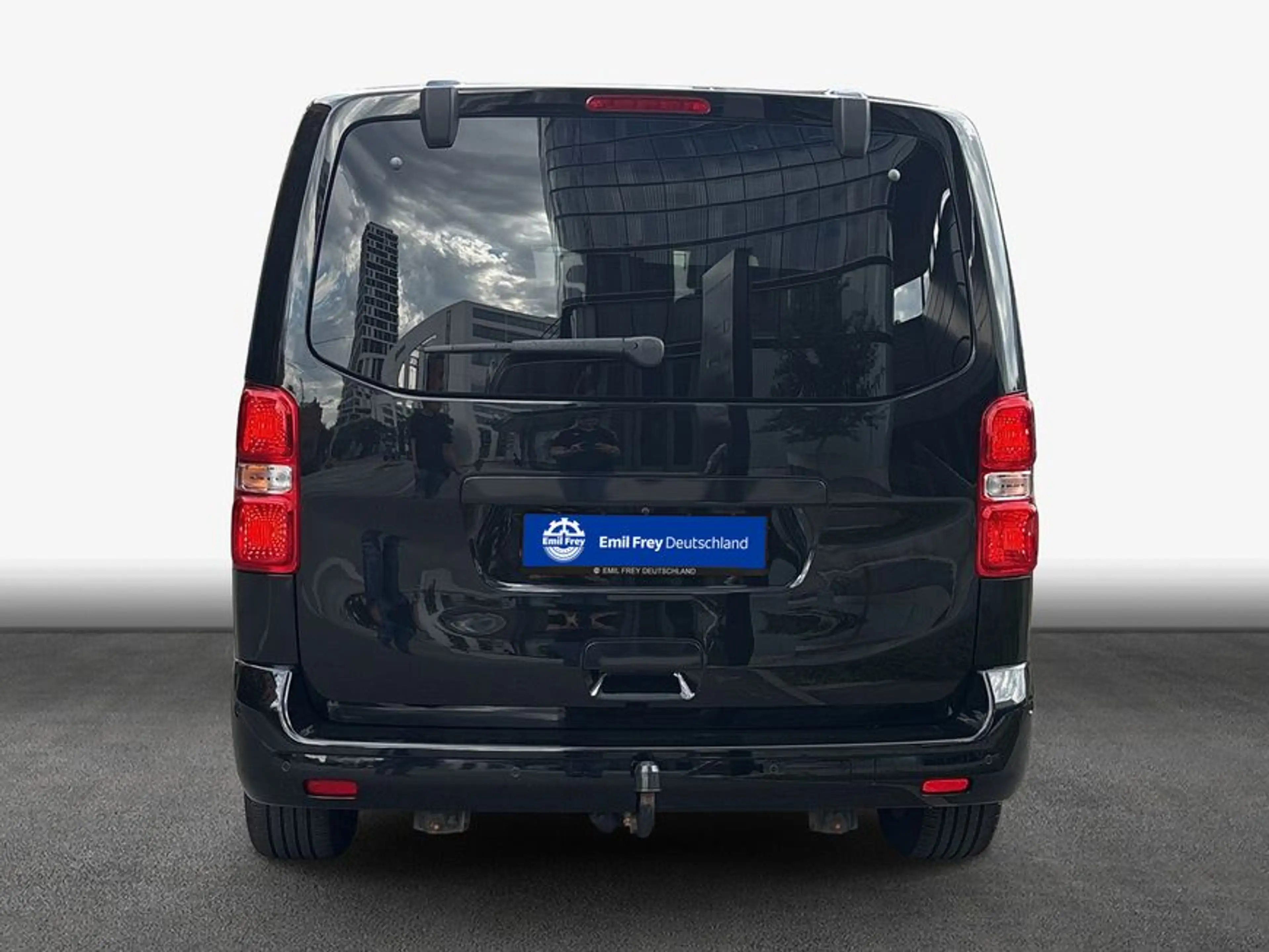 Toyota Proace 2,0-l-D-4D L1 (7-Si.) Autm. Verso Executive — photo 5