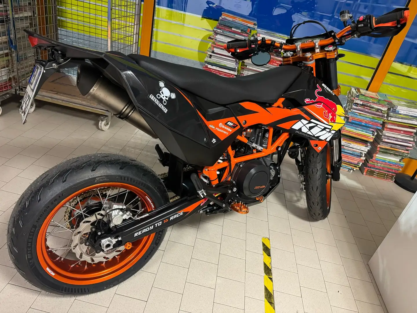 KTM 690 SMC R Portocaliu - 2