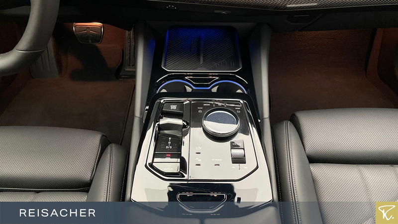 BMW 520 d A xDrive Tou M-Sport,AHK,Sitzbelü,Standh — photo 11