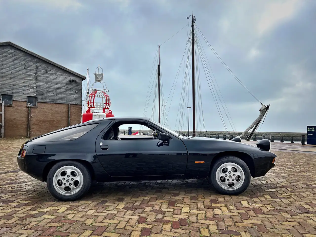 Porsche 928 4.5 Coupé, foto 4
