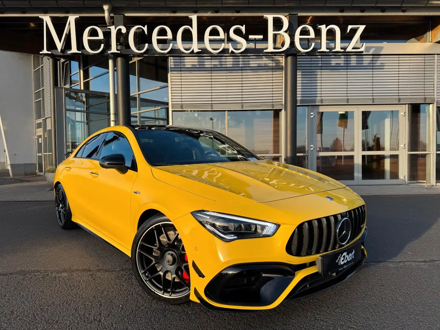 Mercedes-Benz CLA 45 AMG +Aerodynamic+Pano+Burm+Multikontur+ Jaune - 1
