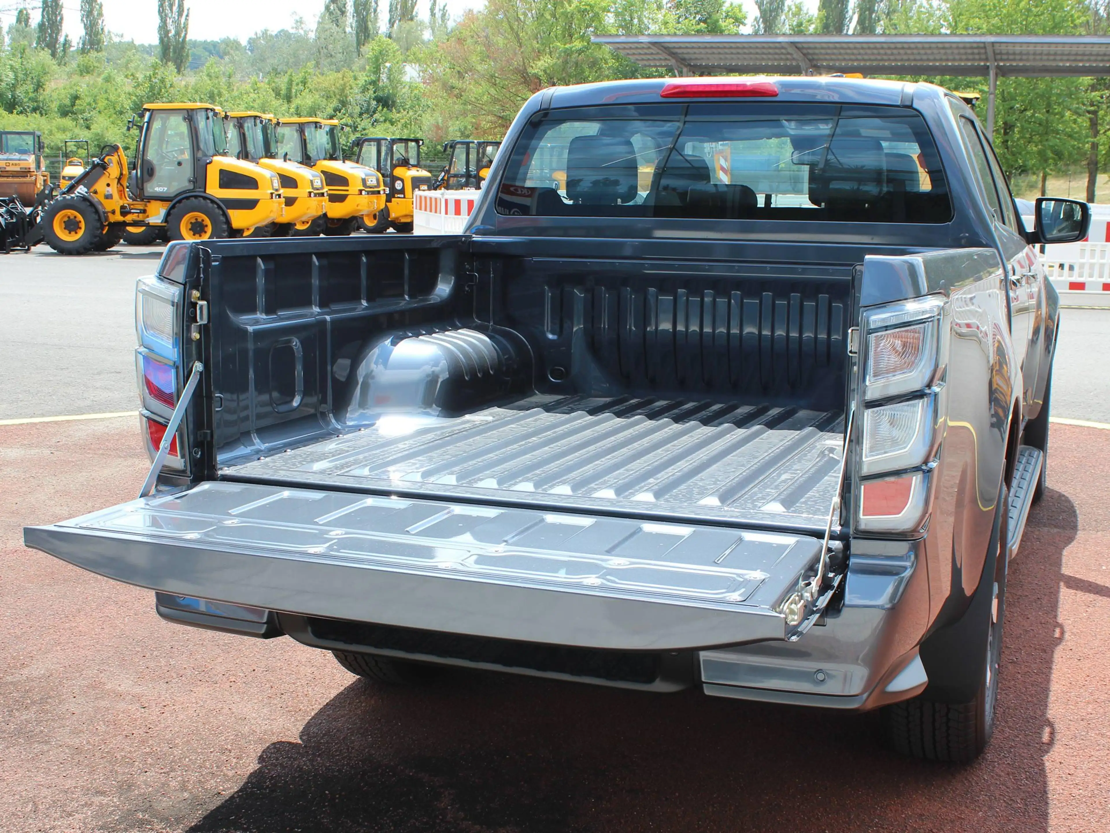 Isuzu D-Max D-Max 2.2l Double Cab LSE 8AT, 4WD, MY26 — photo 9