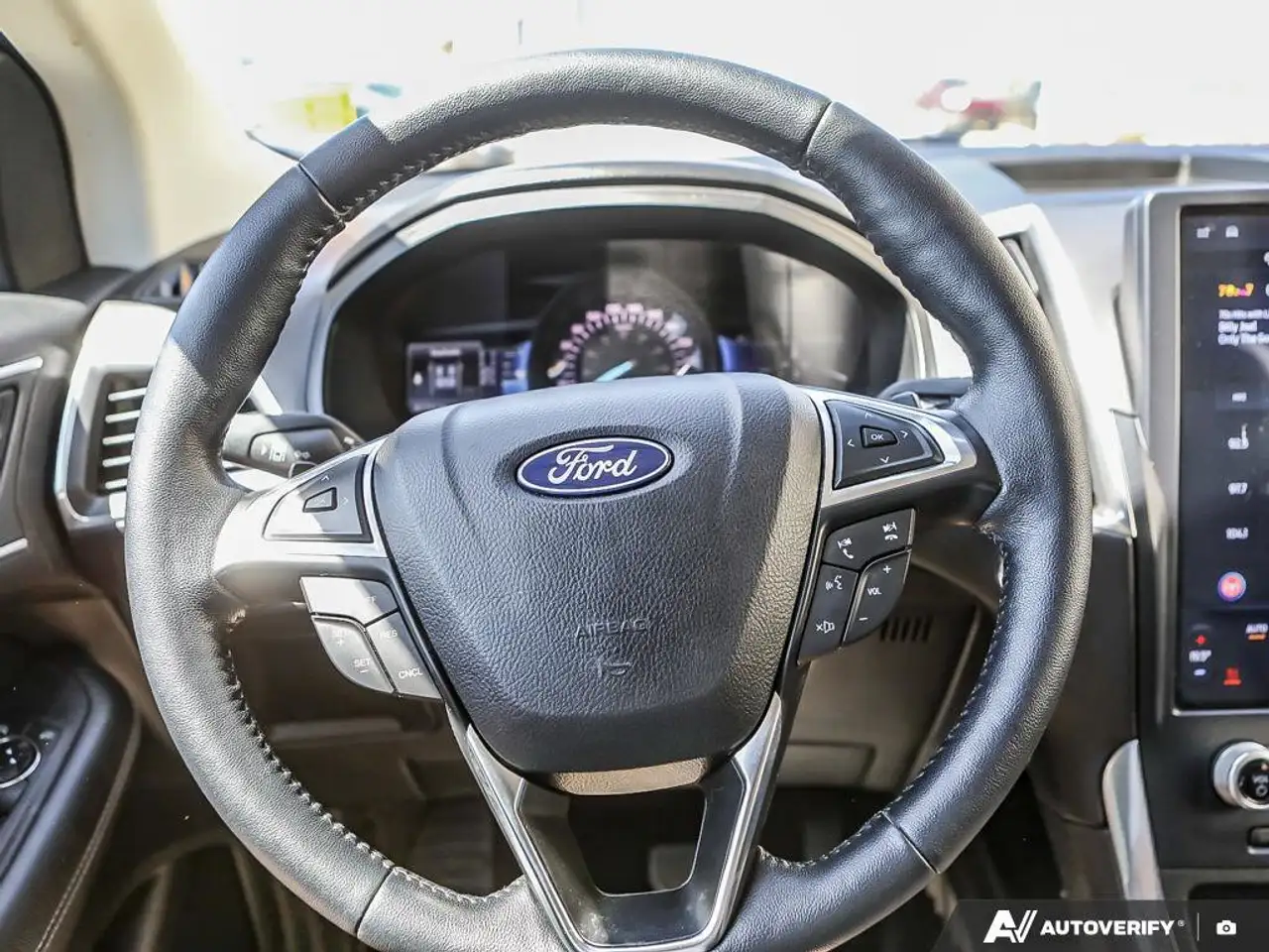 Ford Edge снимка Ford Edge