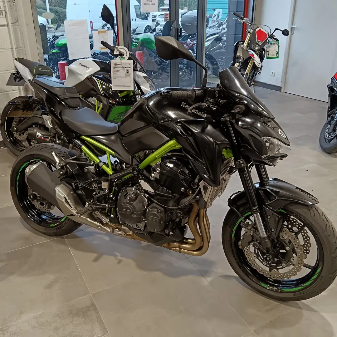Kawasaki Z 900 Negro - 1
