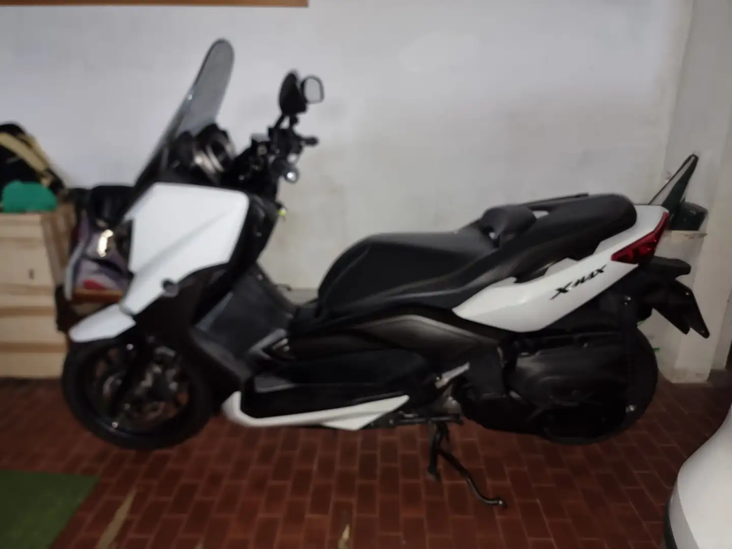 Yamaha X-Max 400 Bianco - 1