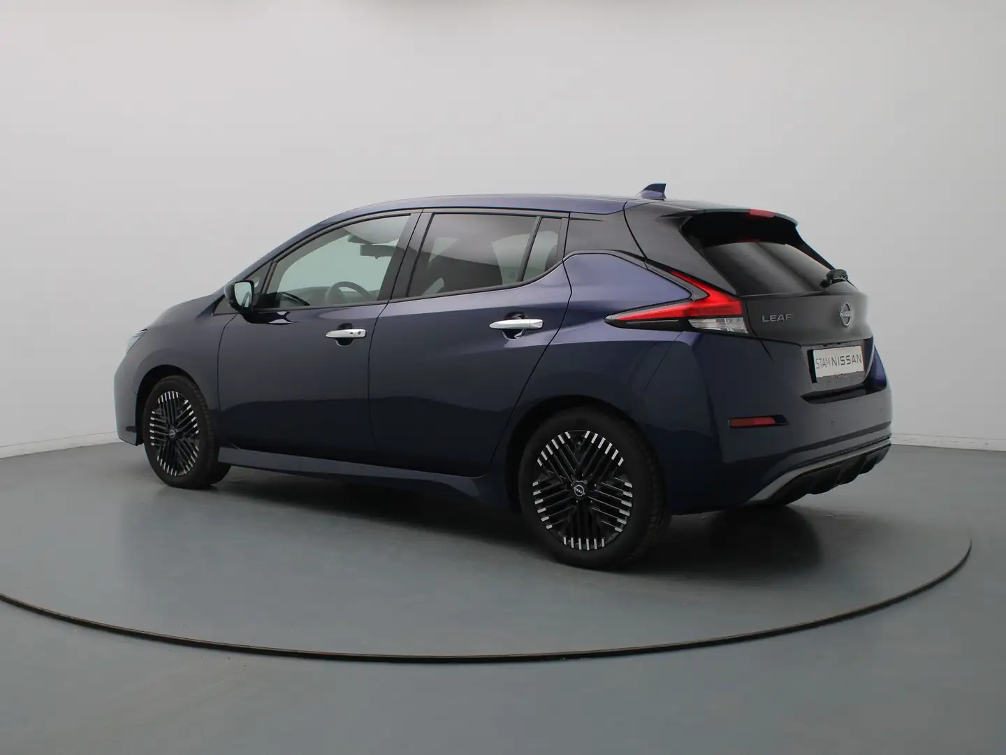 Nissan Leaf 150pk Tekna 39 kWh BOSE | 360° Camera | Adapt. Cru Blauw - 2