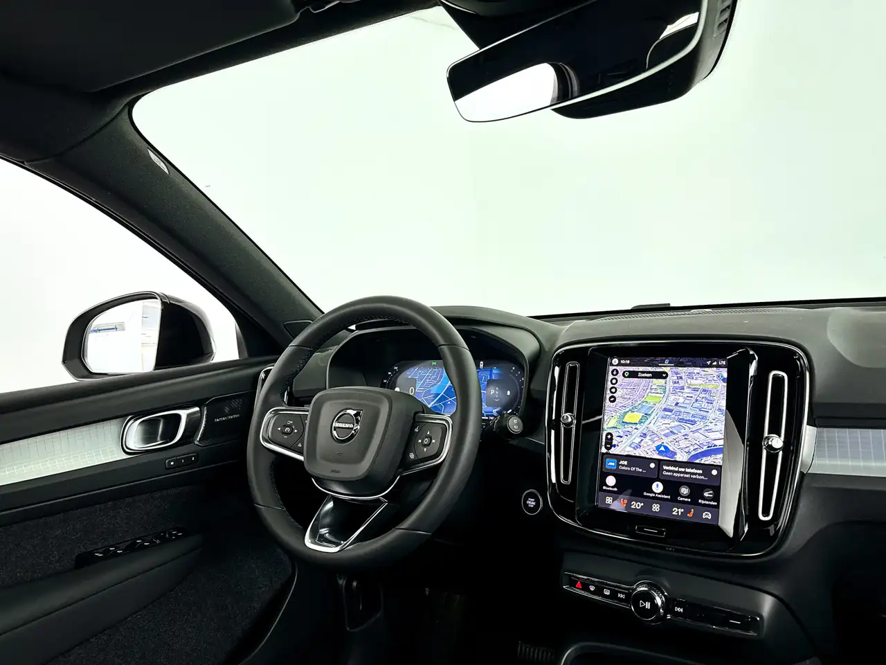 Volvo XC40 2026