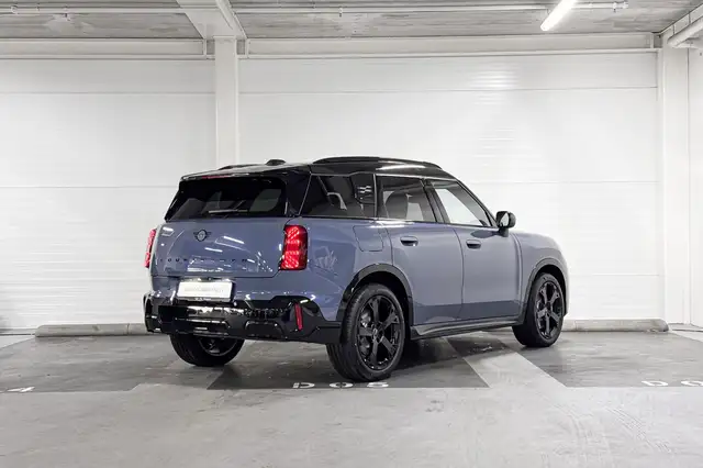 MINI Countryman view 6