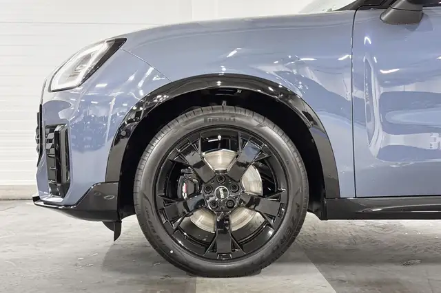MINI Countryman view 4