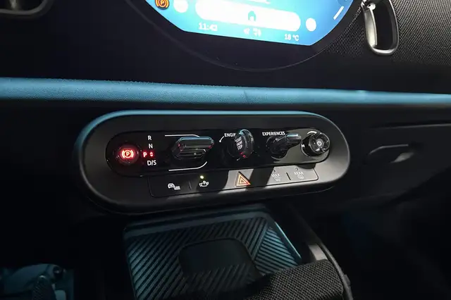 MINI Countryman view 14