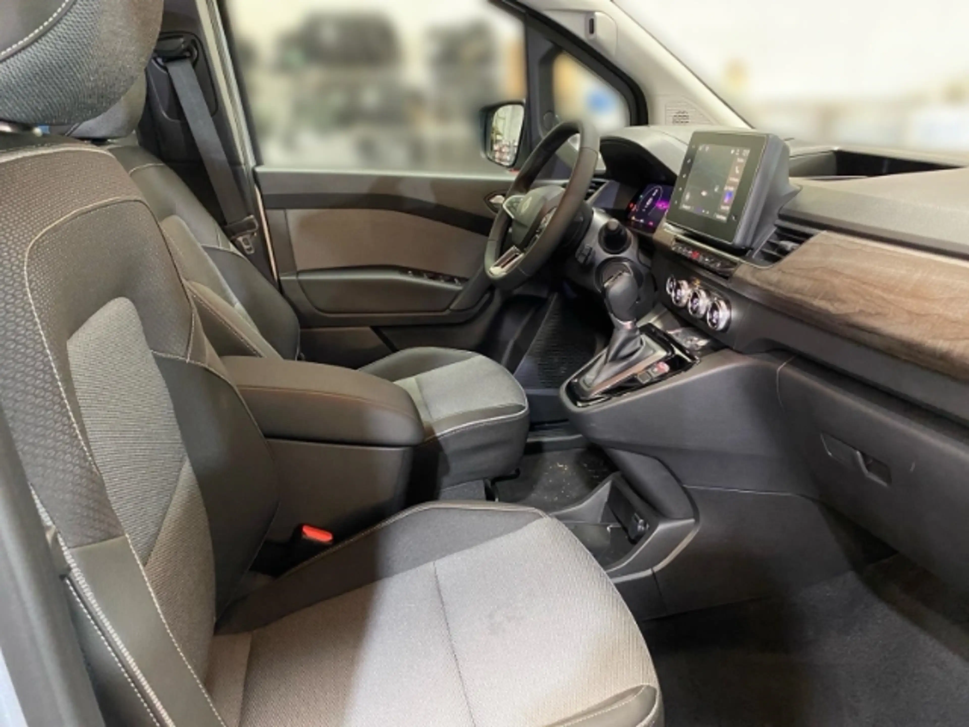 Renault Kangoo III Techno TCe 130 EDC Navi+Rückfahrkamera+Sitzhei — photo 14