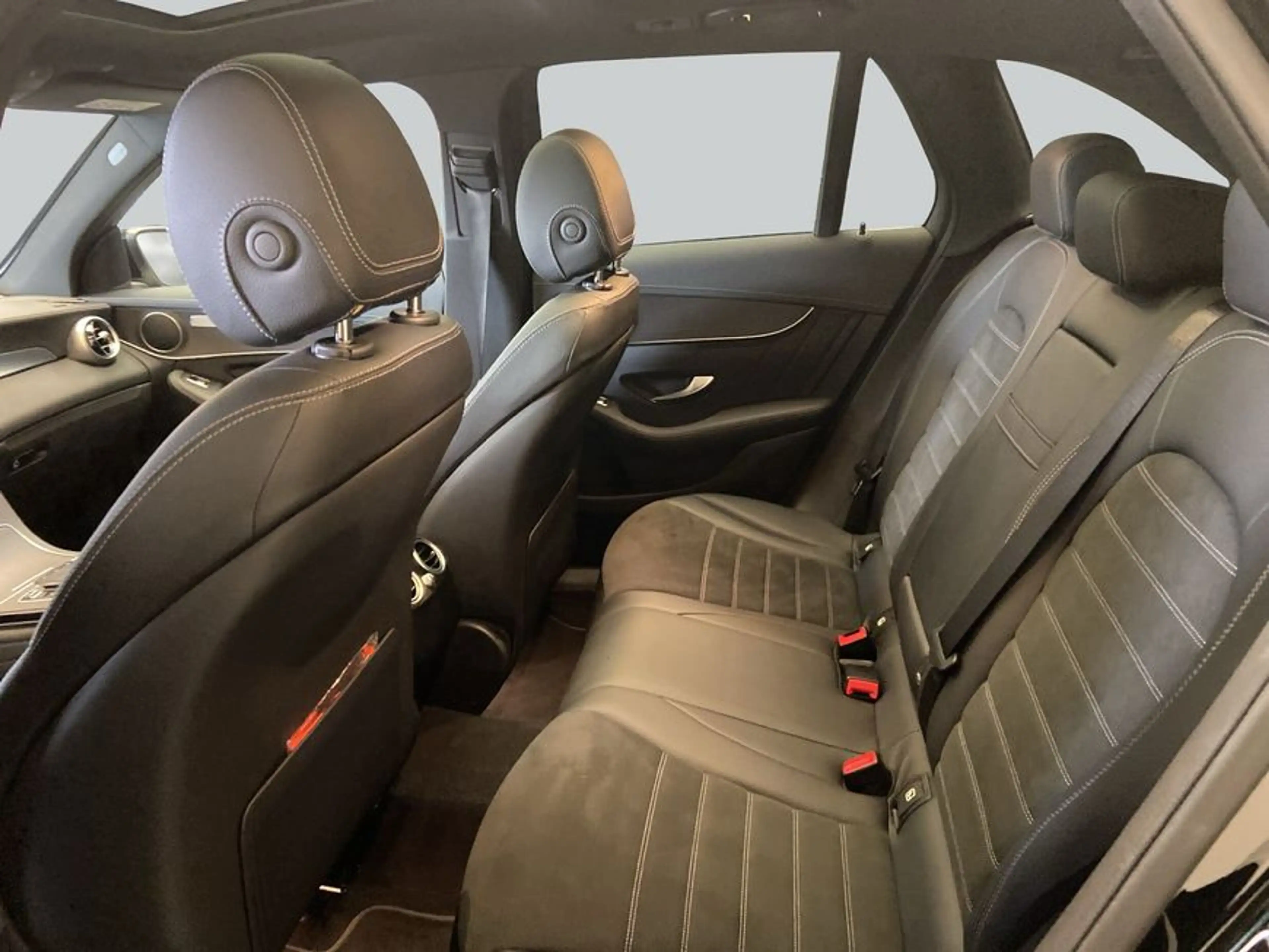 Mercedes-Benz GLC 300 GLC — photo 11