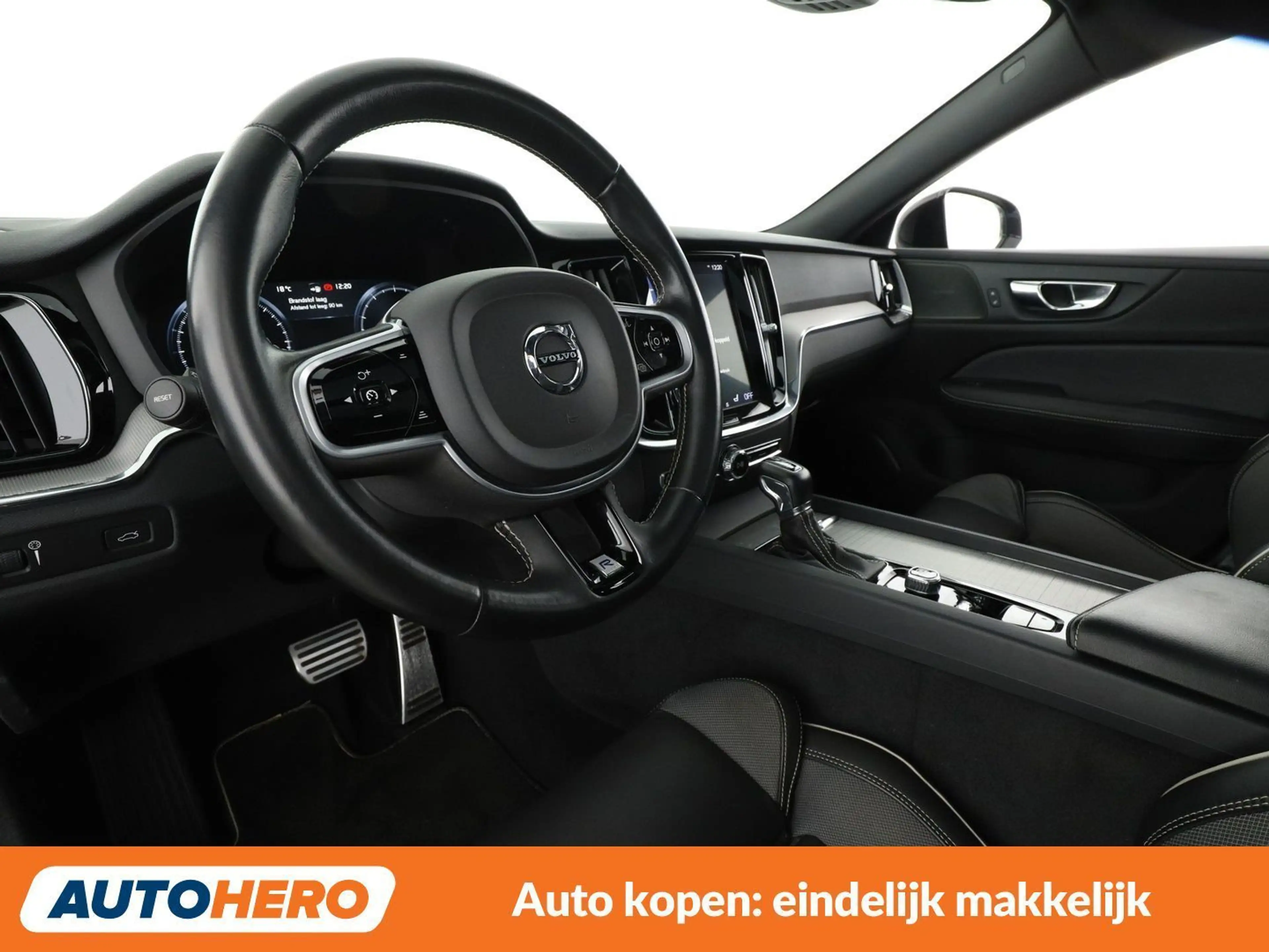 Volvo S60 2.0 T5 R-Design — photo 11