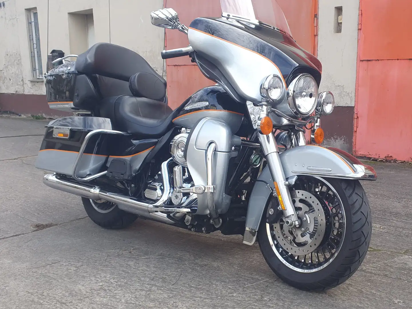 Harley-Davidson Ultra Limited Black - 1