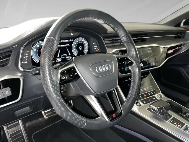 Audi A6 view 8