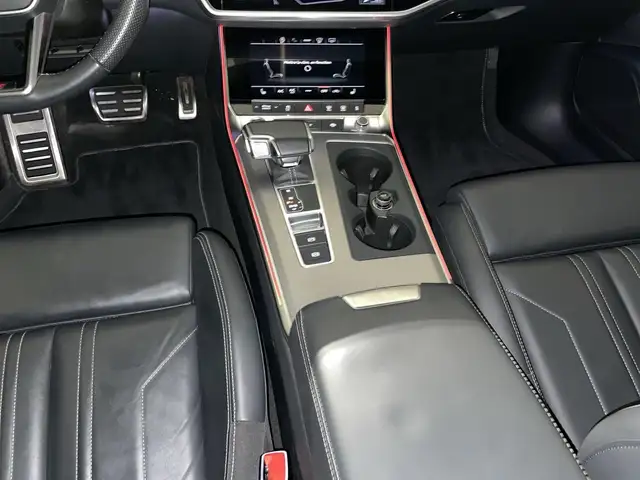 Audi A6 view 10