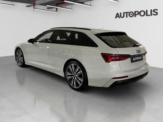 Audi A6 view 14