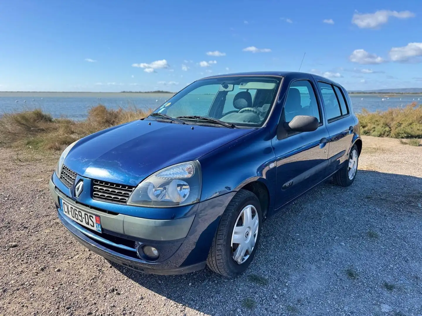 Renault Clio Clio 1.2i 16V Authentique Pack Clim Blau - 1