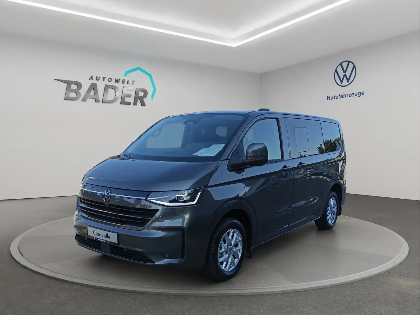 Volkswagen T7 Caravelle -E Style 160 kW BEV 1-Gang Radst. 3100 mm Gri - 1