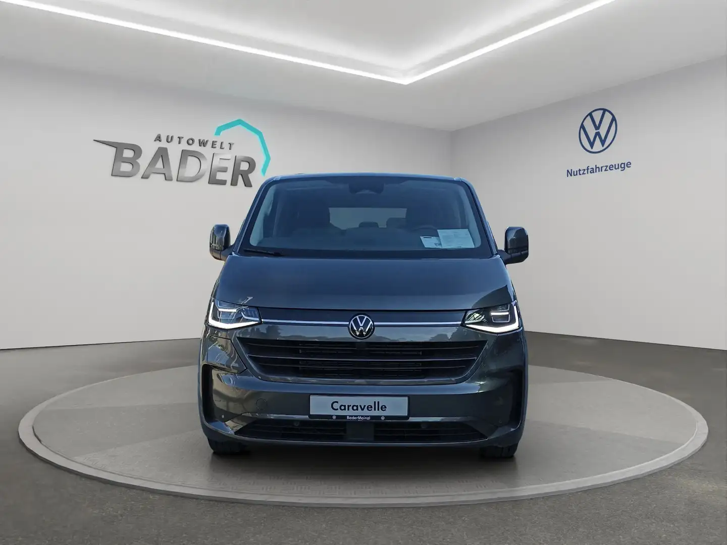 Volkswagen T7 Caravelle -E Style 160 kW BEV 1-Gang Radst. 3100 mm Gri - 2