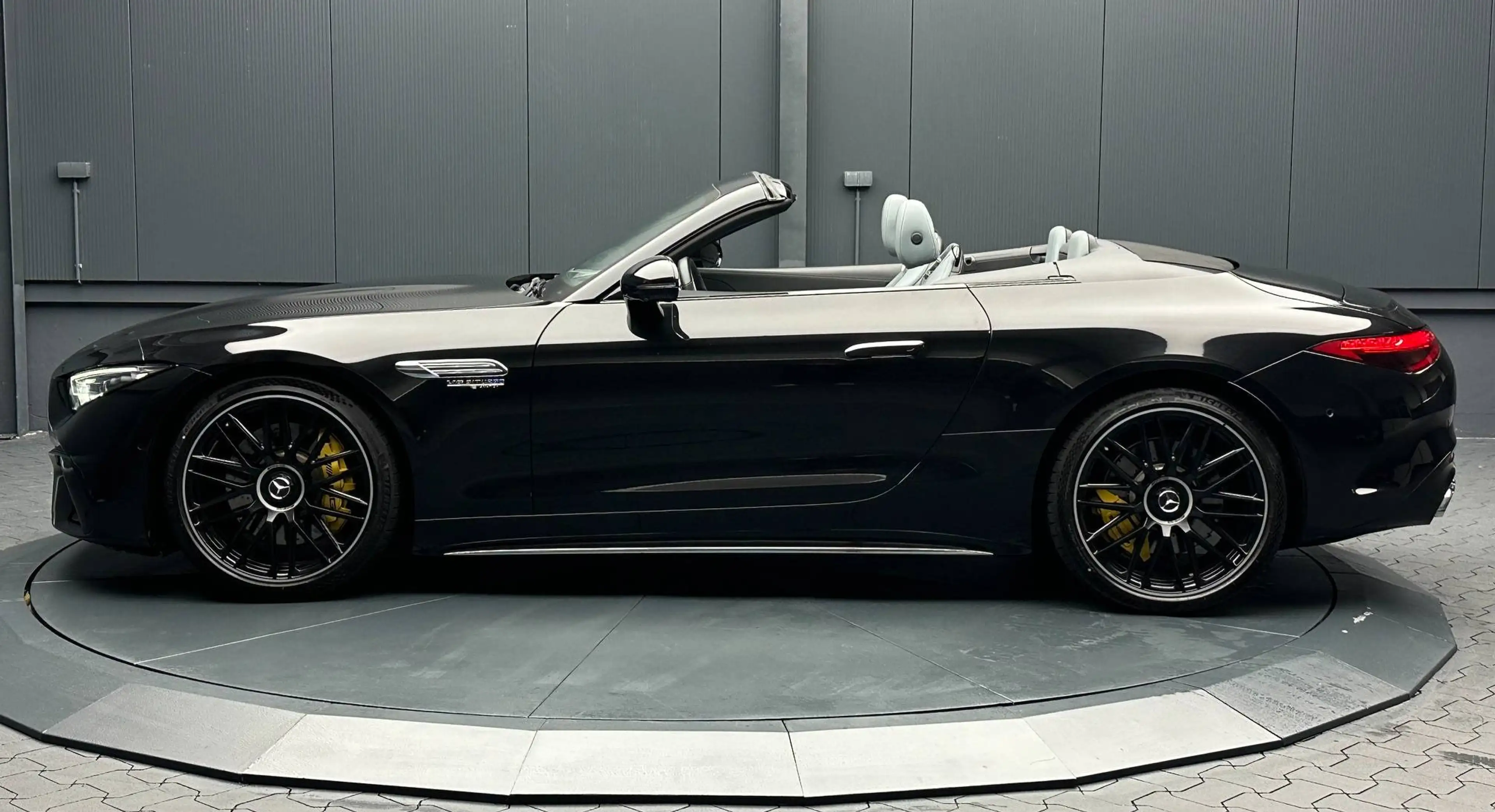 Mercedes-Benz SL 63 AMG 4Matic *21Zoll*LIFT*HuD*LEDER/Nappa*SitzKlima* — photo 2