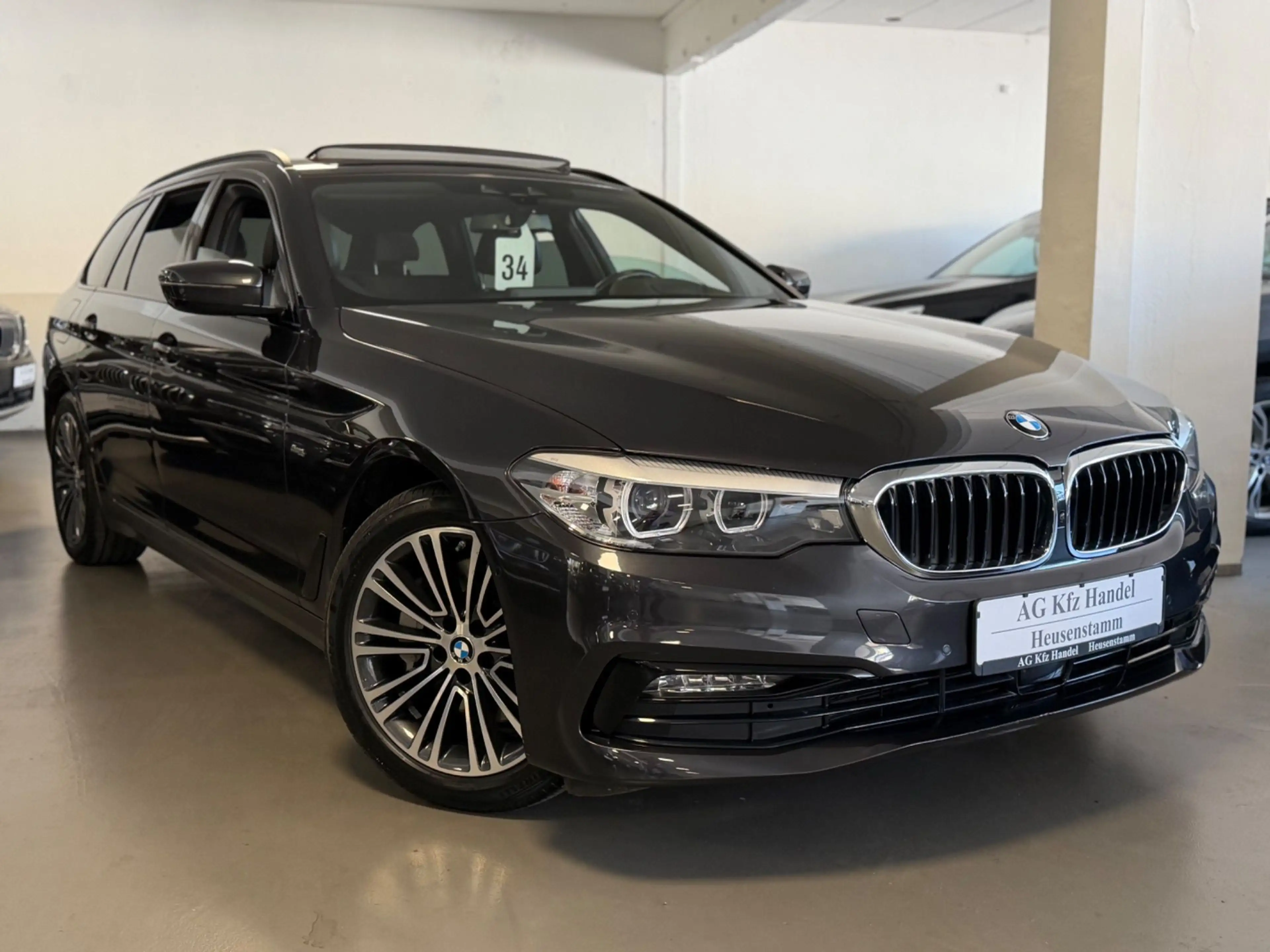 BMW 525 Sport Line 360°CAM/AHK/ACC/PANO/HUD/SPUR