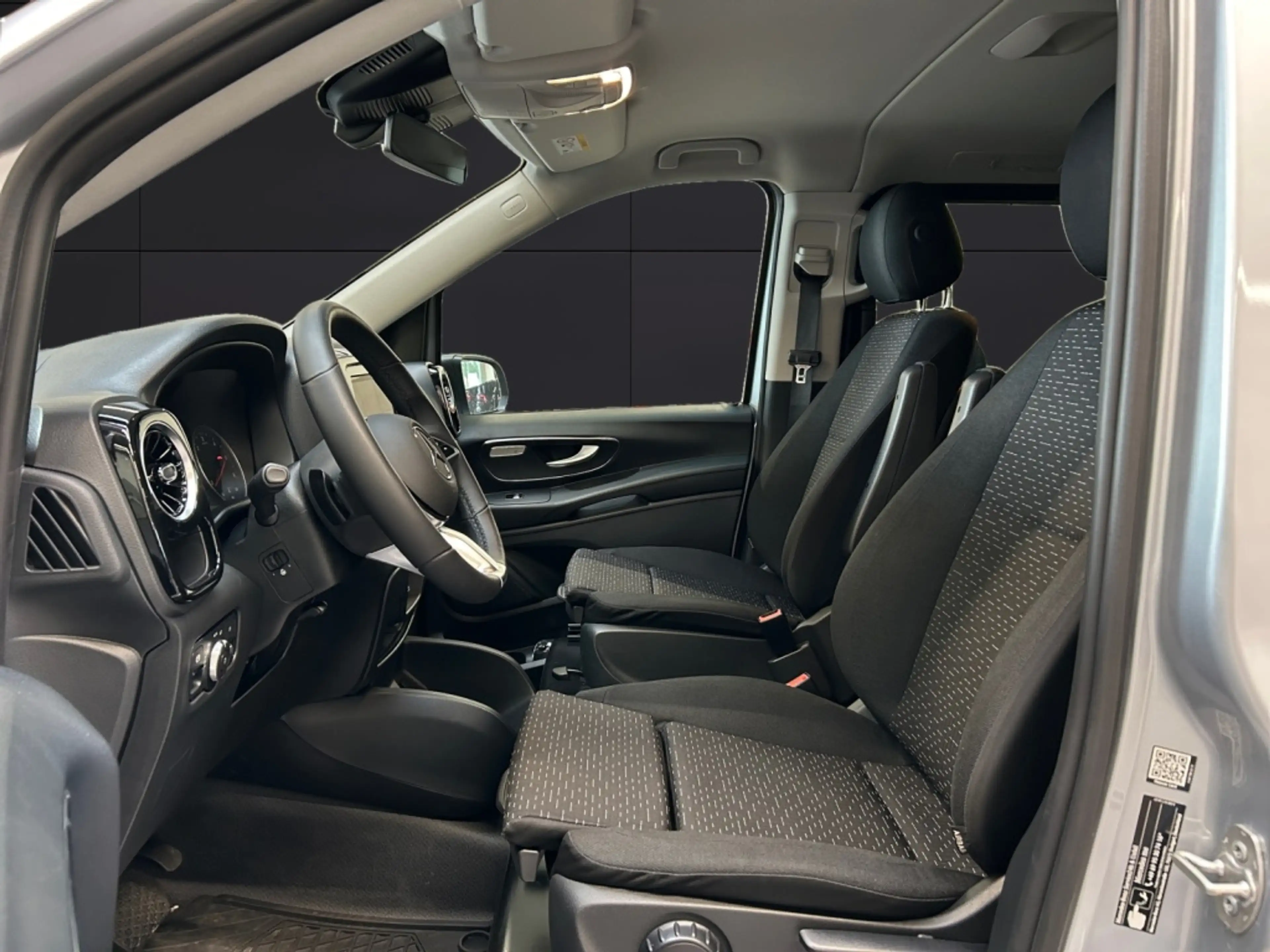 Mercedes-Benz Vito 116 CDI Tourer PRO Lang LED*AHK*STHZG*Kamera — photo 6